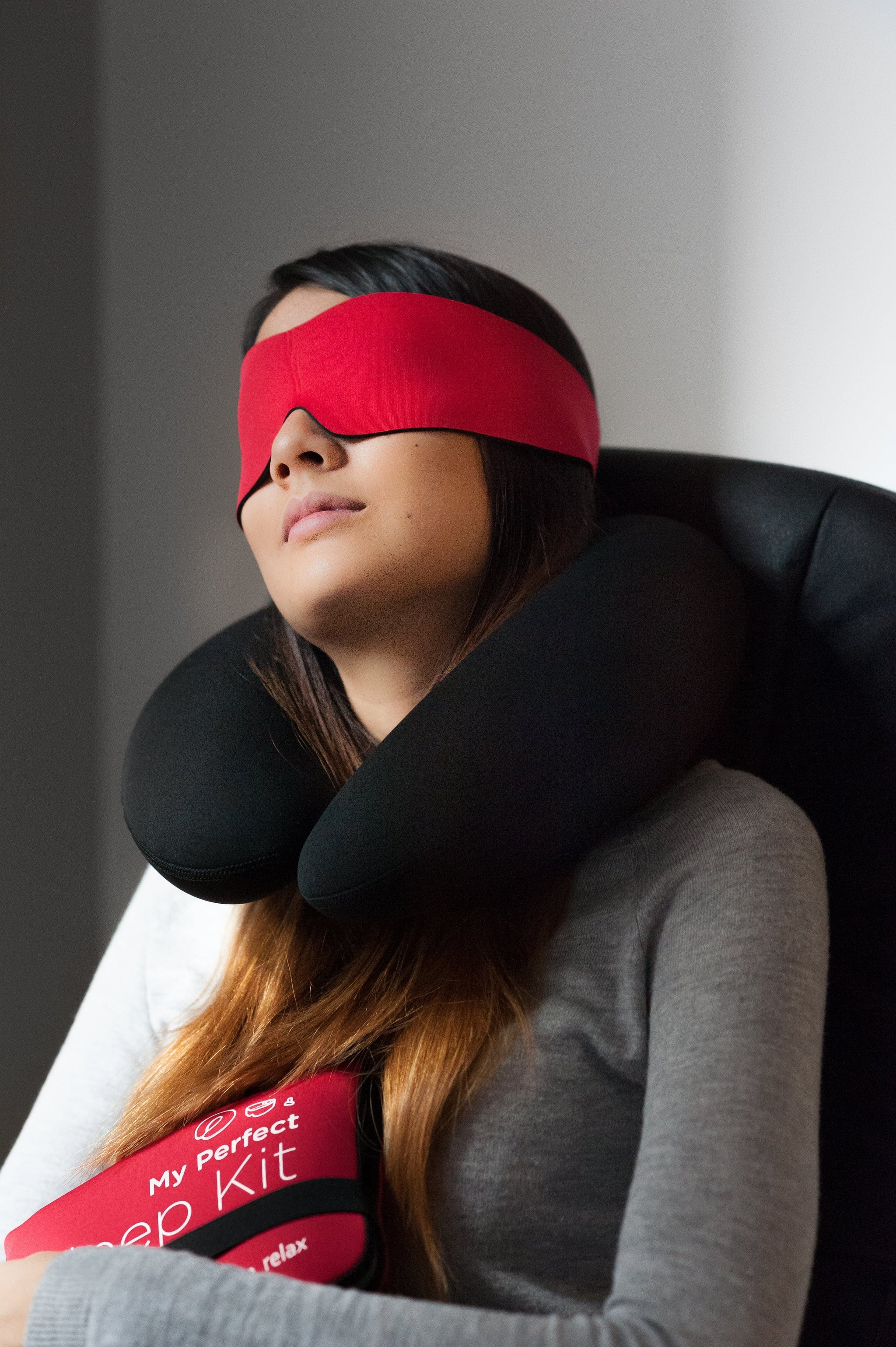 مجموعة النوم المثالية باللون الأحمر