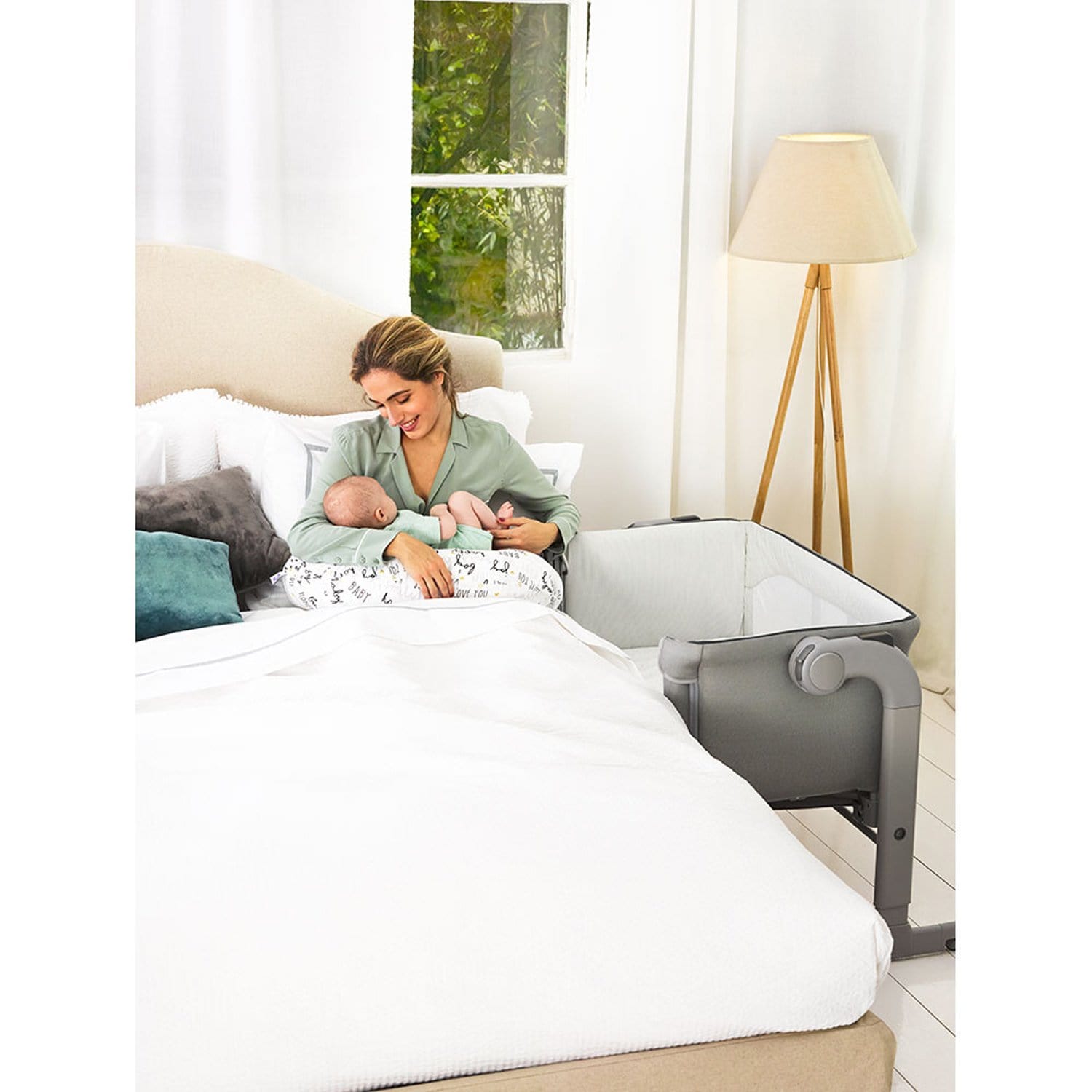 سرير الأطفال السحري من تشيكو نيكست تو مي، من عمر 0 إلى 6 أشهر، بيج