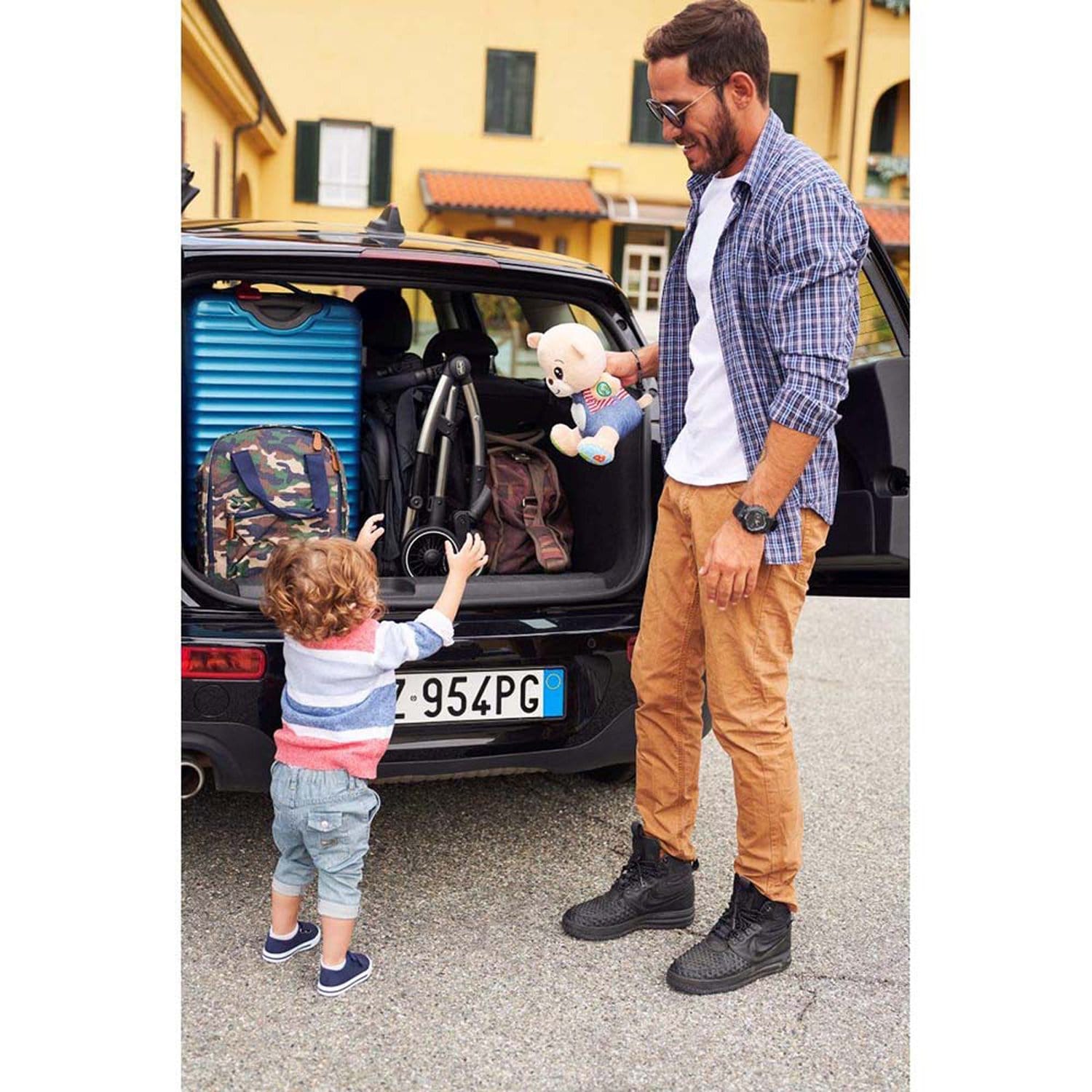 عربة الأطفال شيكو تشيريو 0M-3Y باللون الأسود