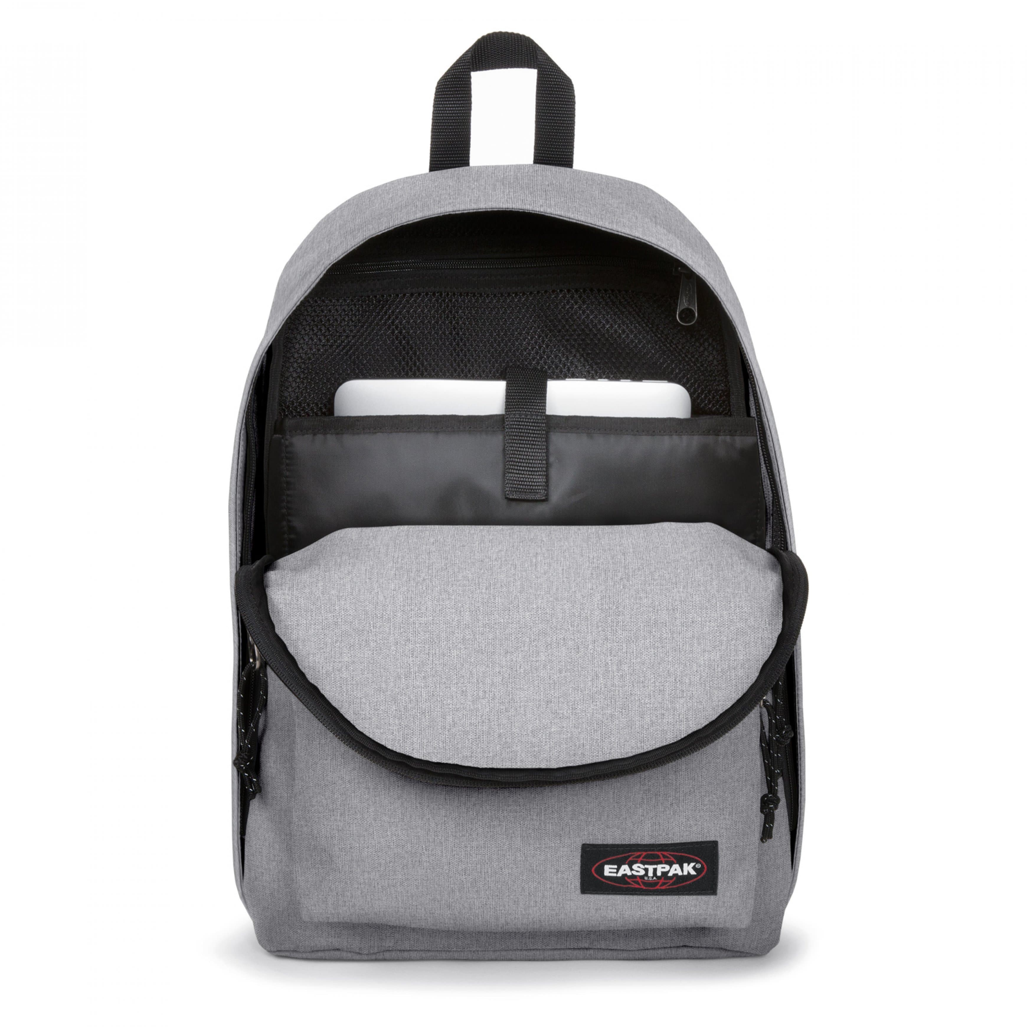 حقيبة ظهر Eastpak Out Of Office Sunday Grey متوسطة الحجم - EK0007673631