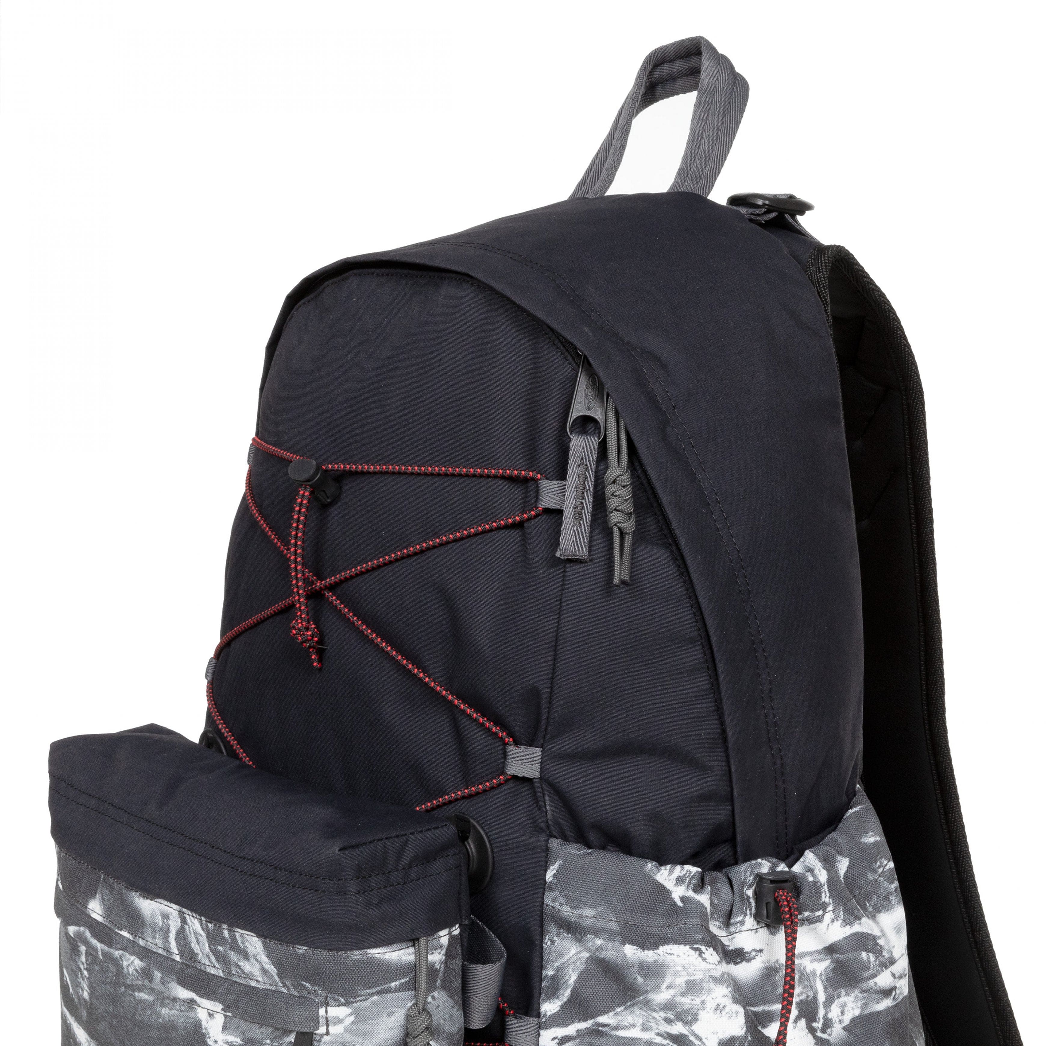 حقيبة ظهر Eastpak Padded Mount Lab Mount Lab كبيرة للكمبيوتر المحمول باللون الأسود - EK0A5BG79D2