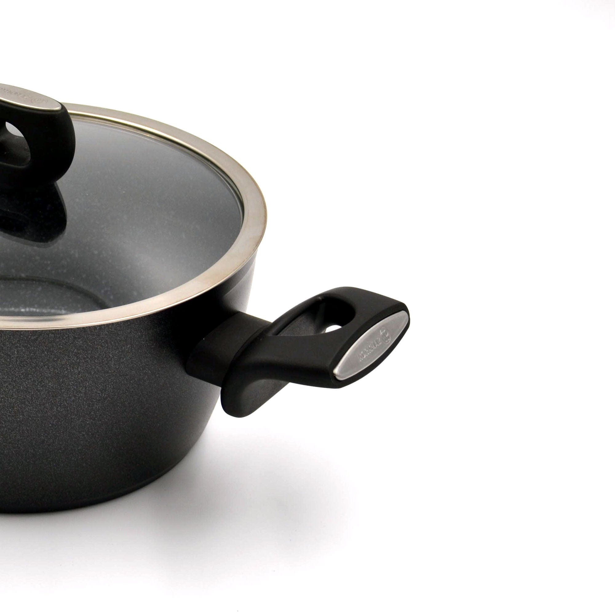 قدر كوركماز نورا المصنوع من الجرانيت والألومنيوم المطروق