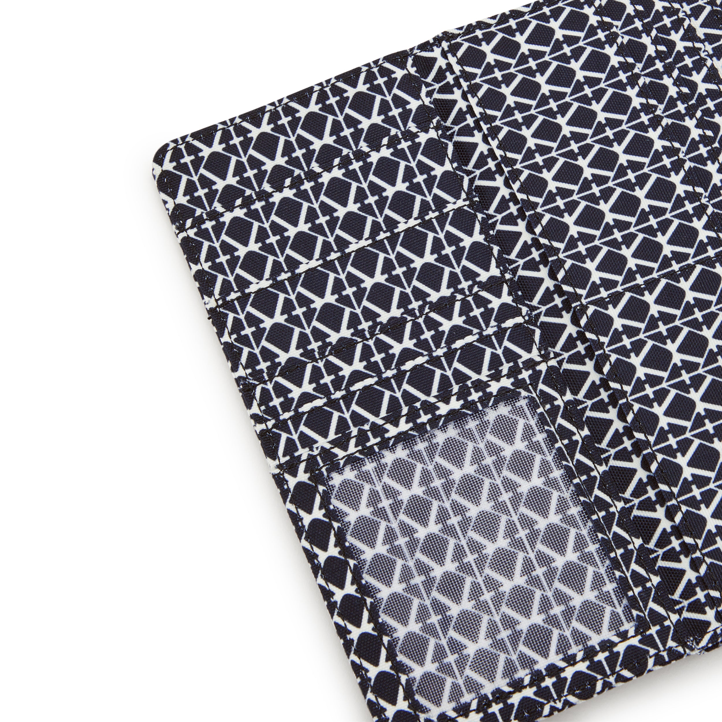 محفظة كيبلينج موني لاند سيجنيتشر بطبعة كبيرة C2I4437-DD2