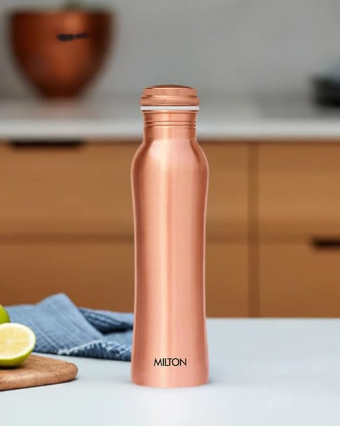 زجاجة ميلتون كوبرس 1000، سعة 950 مل، مصنوعة من النحاس النقي 100%، خالية من مادة BPA، مانعة للتسرب، زجاجة مكتبية، تعزز المناعة، تدعم صحة الجهاز الهضمي والكبد، مستوحاة من الطب الأيورفيدي