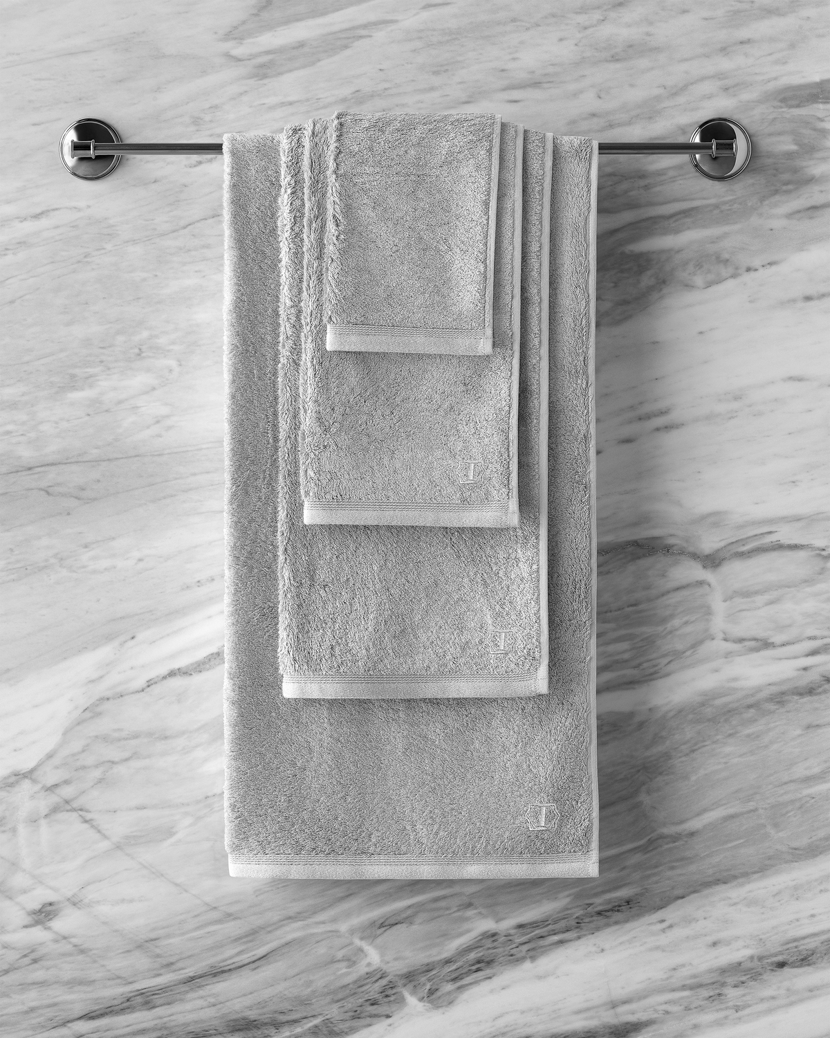 Togas Poitiers Napkins Set in Light Grey