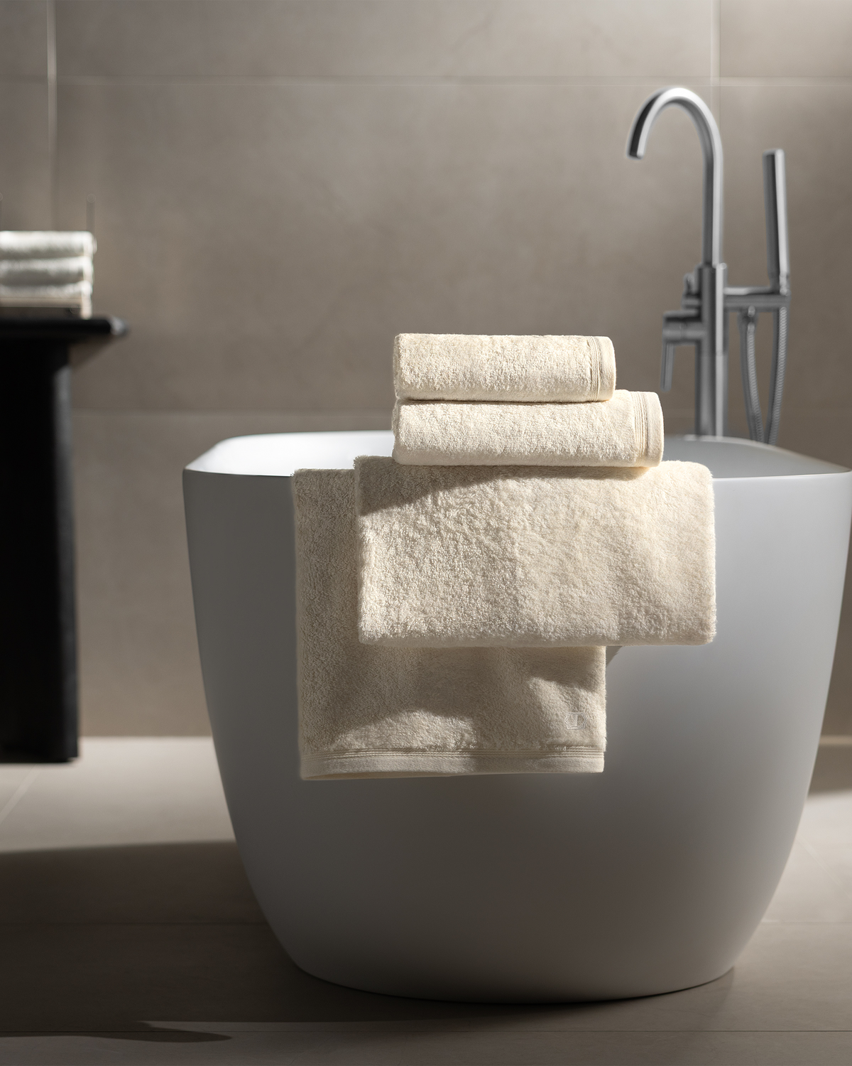 Togas Poitiers Bath Towel in Ecru