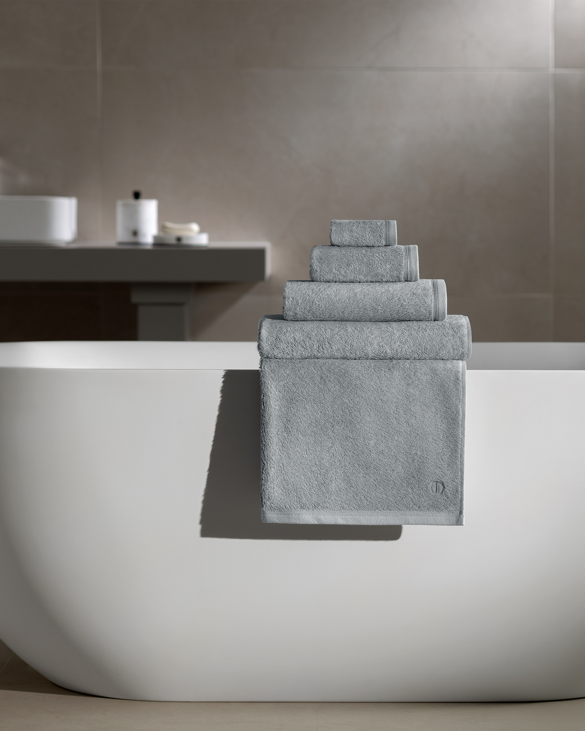 Togas Poitiers Guest Towel in Light Grey