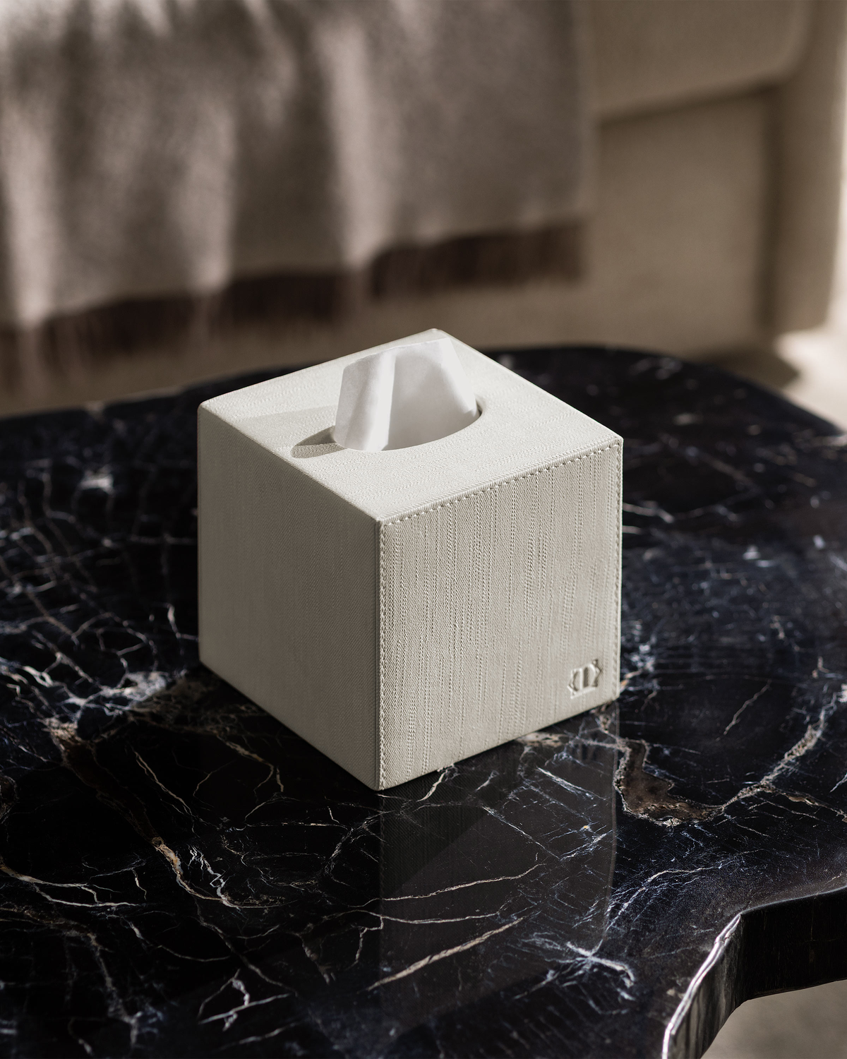 Togas Airy Tissue box square in Ecru