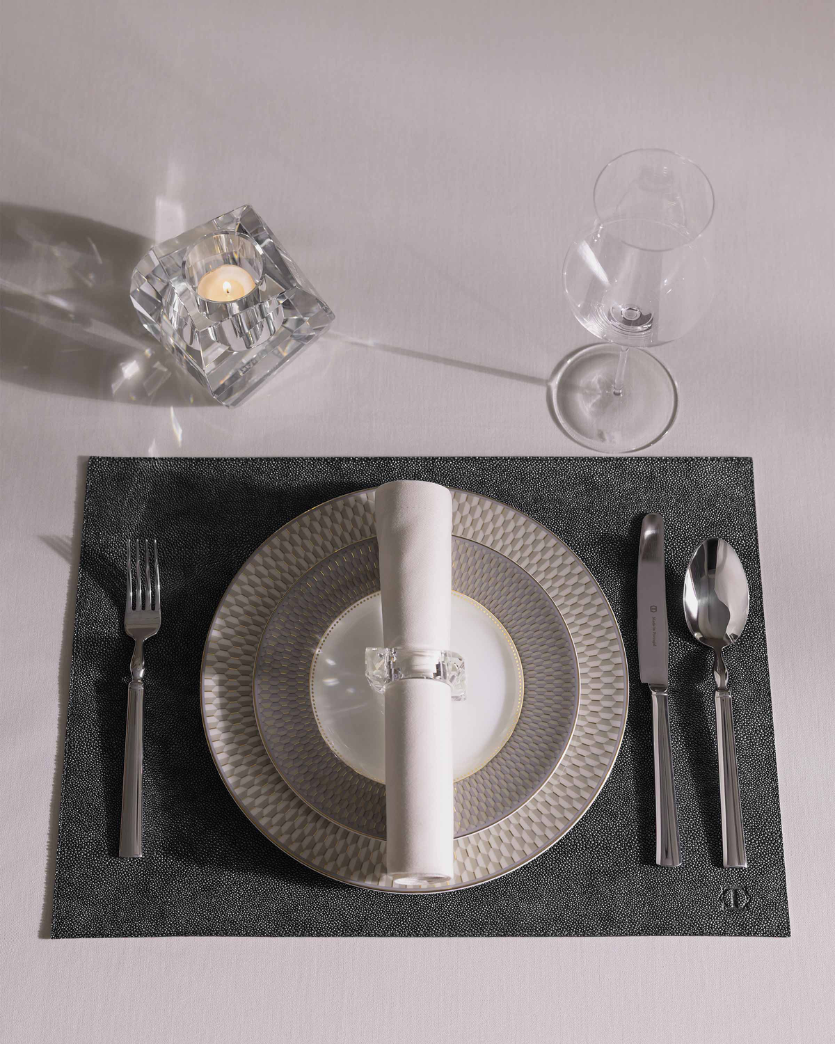 Togas Antal Placemat Rectangular in Ecru Grey
