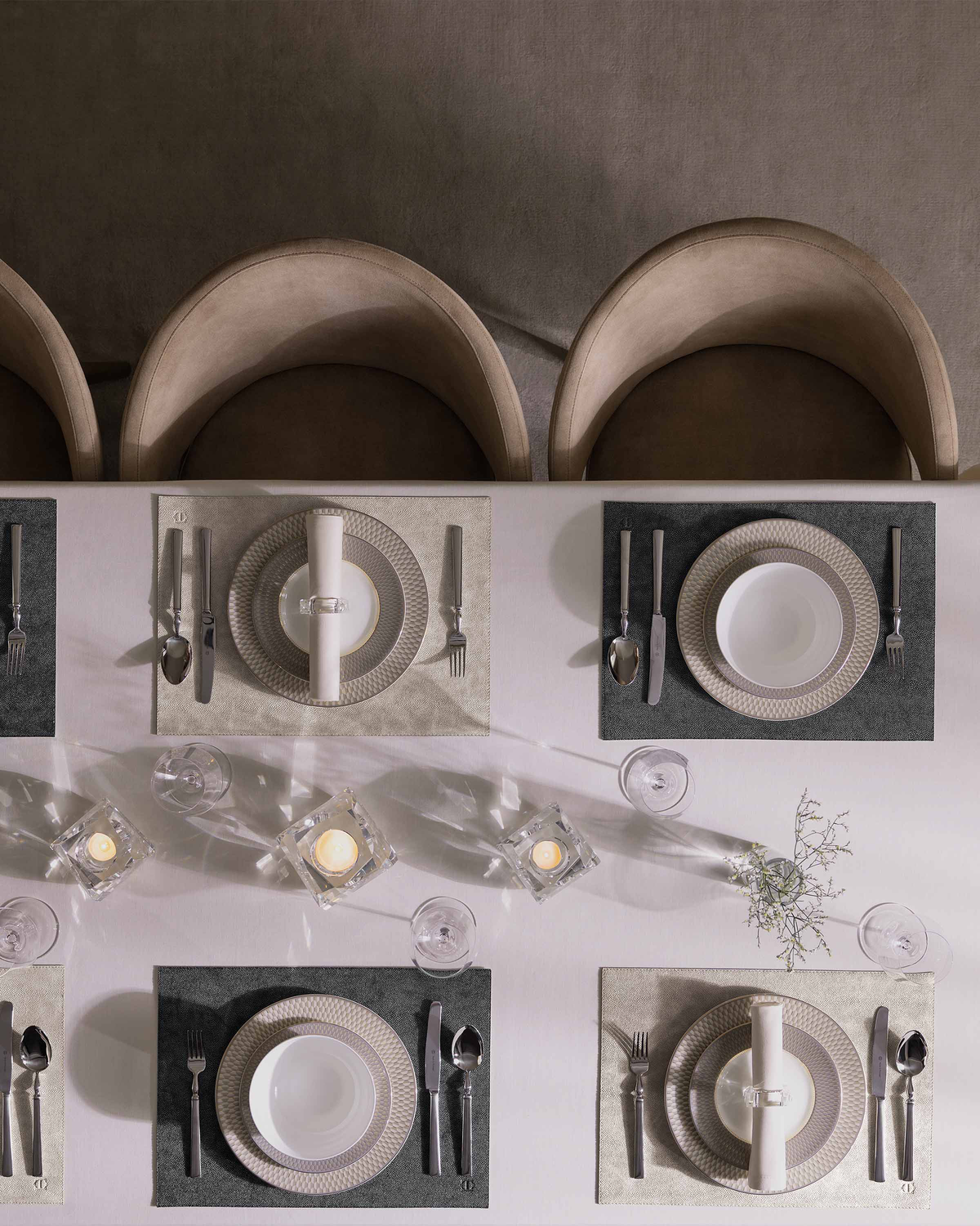 Togas Antal Placemat Rectangular in Ecru Grey