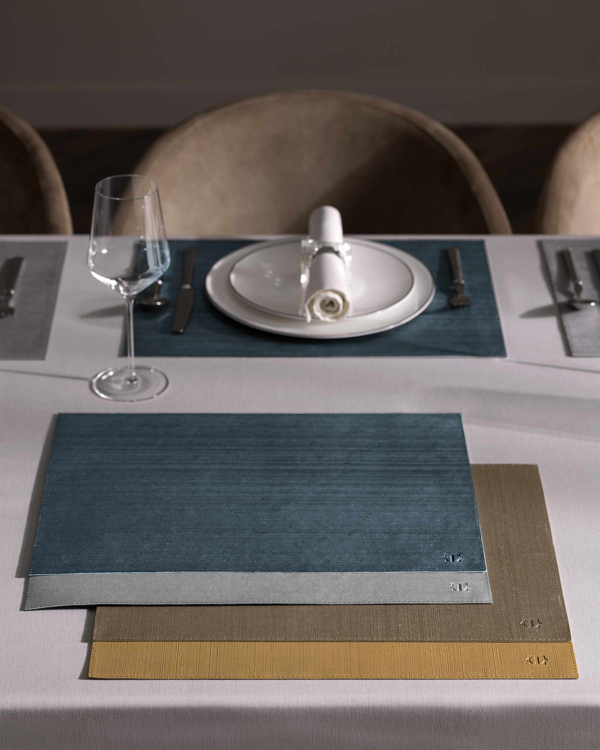 Togas Raphael Placemat Rectangular in Turquoise Grey