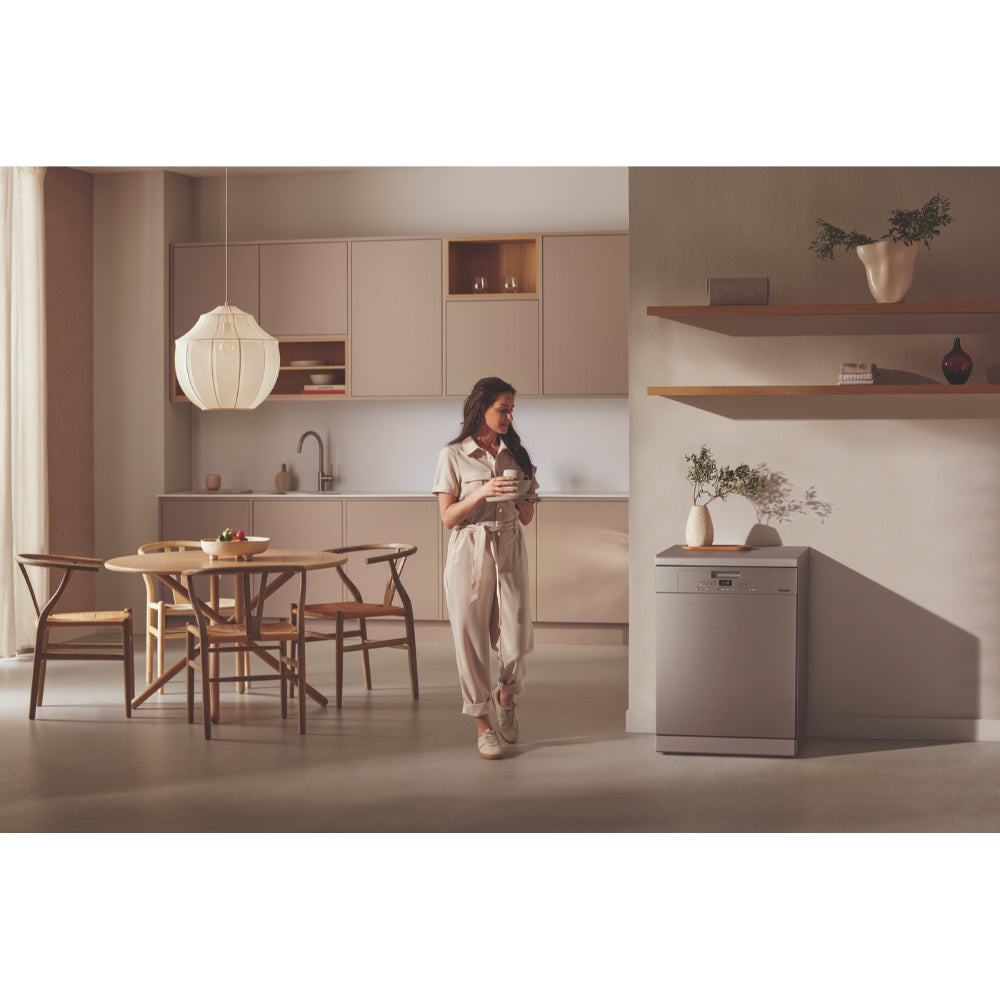 غسالة أطباق ميلي القائمة بذاتها