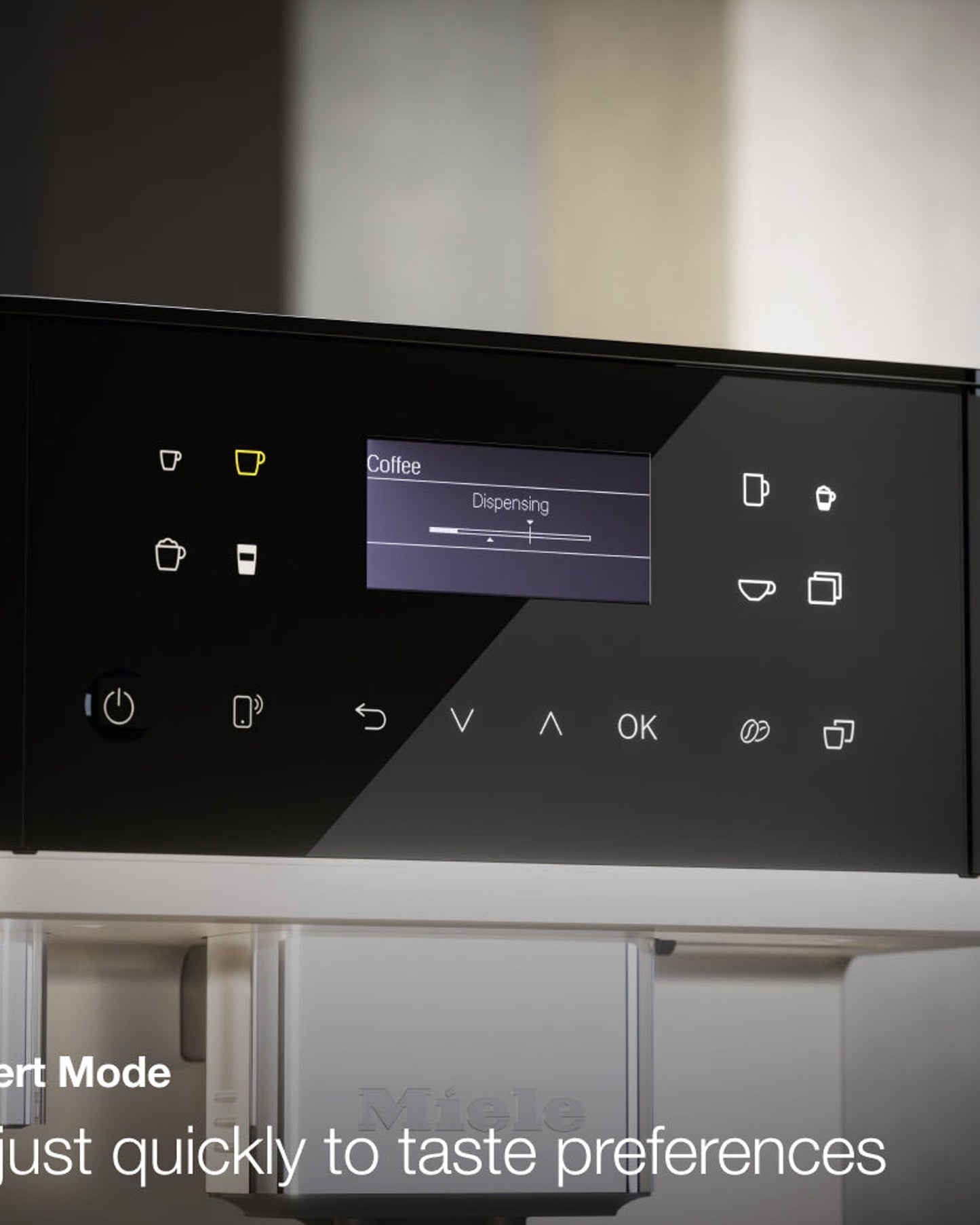 آلة صنع القهوة ميلي ميلك بيرفيكشن CM 6160