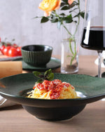 طبق عميق عضوي من الفخار الحجري مقاس 28×6.5 سم، 450 مل، مصنوع في البرازيل