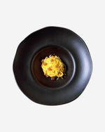 طبق عميق عضوي من الفخار الحجري مقاس 28×6.5 سم، سعة 450 مل، أسود غير لامع، صنع في البرازيل