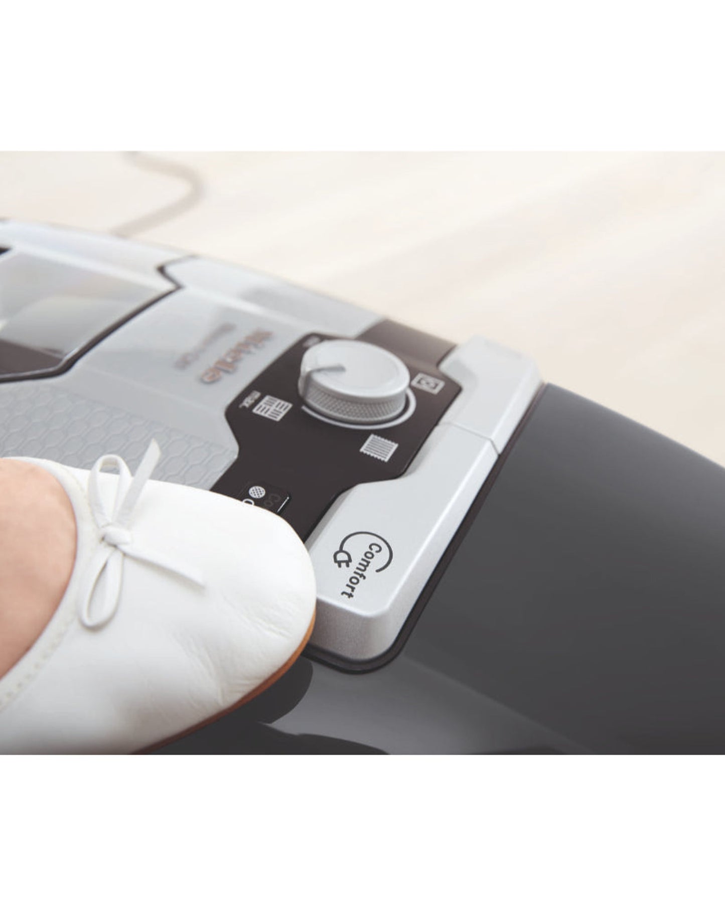 مكنسة كهربائية Miele Blizzard CX1 PowerLine بدون كيس، لون رمادي جرافيت