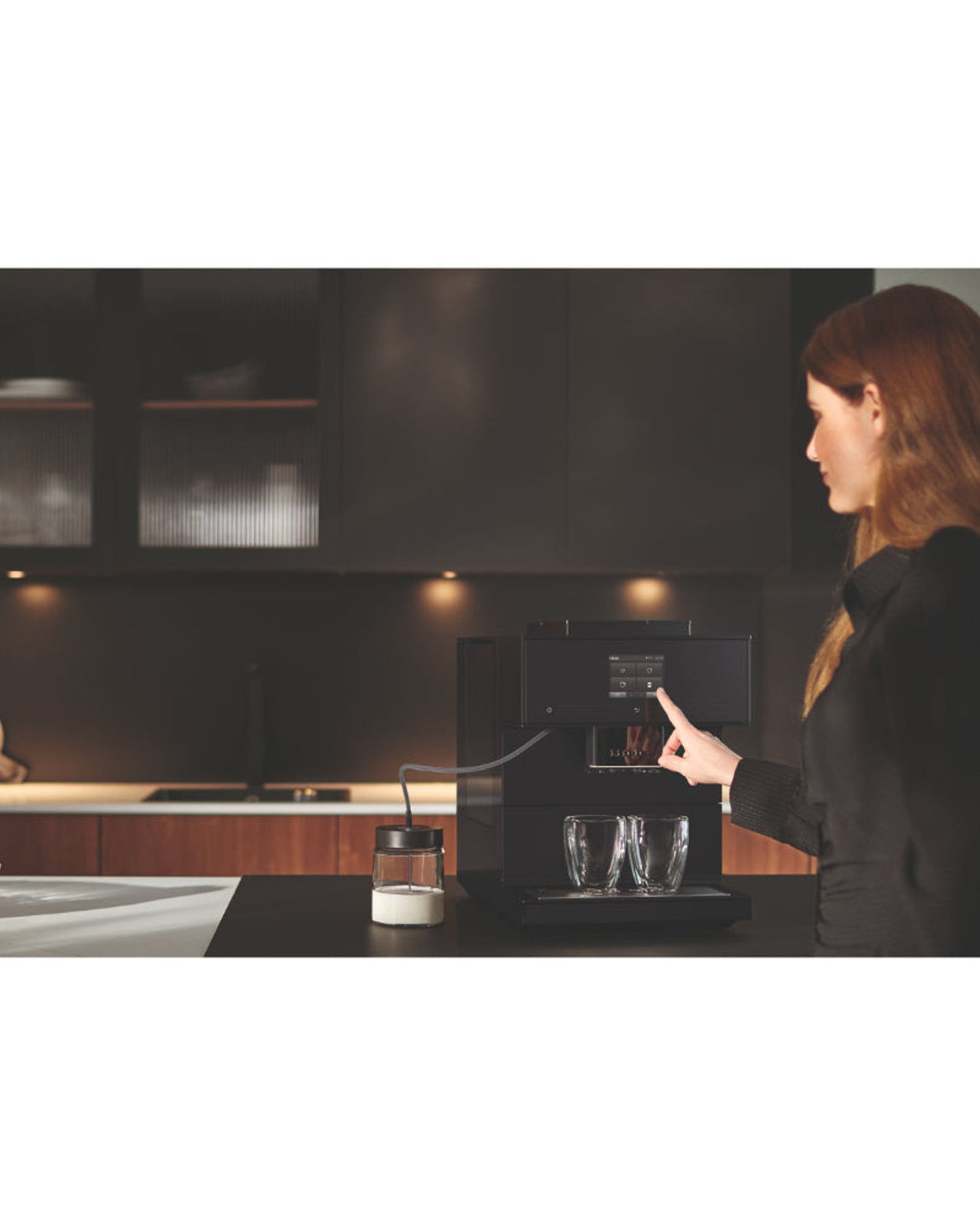 ماكينة صنع القهوة Miele Countertop إصدار 125 مع خاصية اختيار القهوة وإزالة الترسبات تلقائيًا CM 7750 GB OBSW/MATT