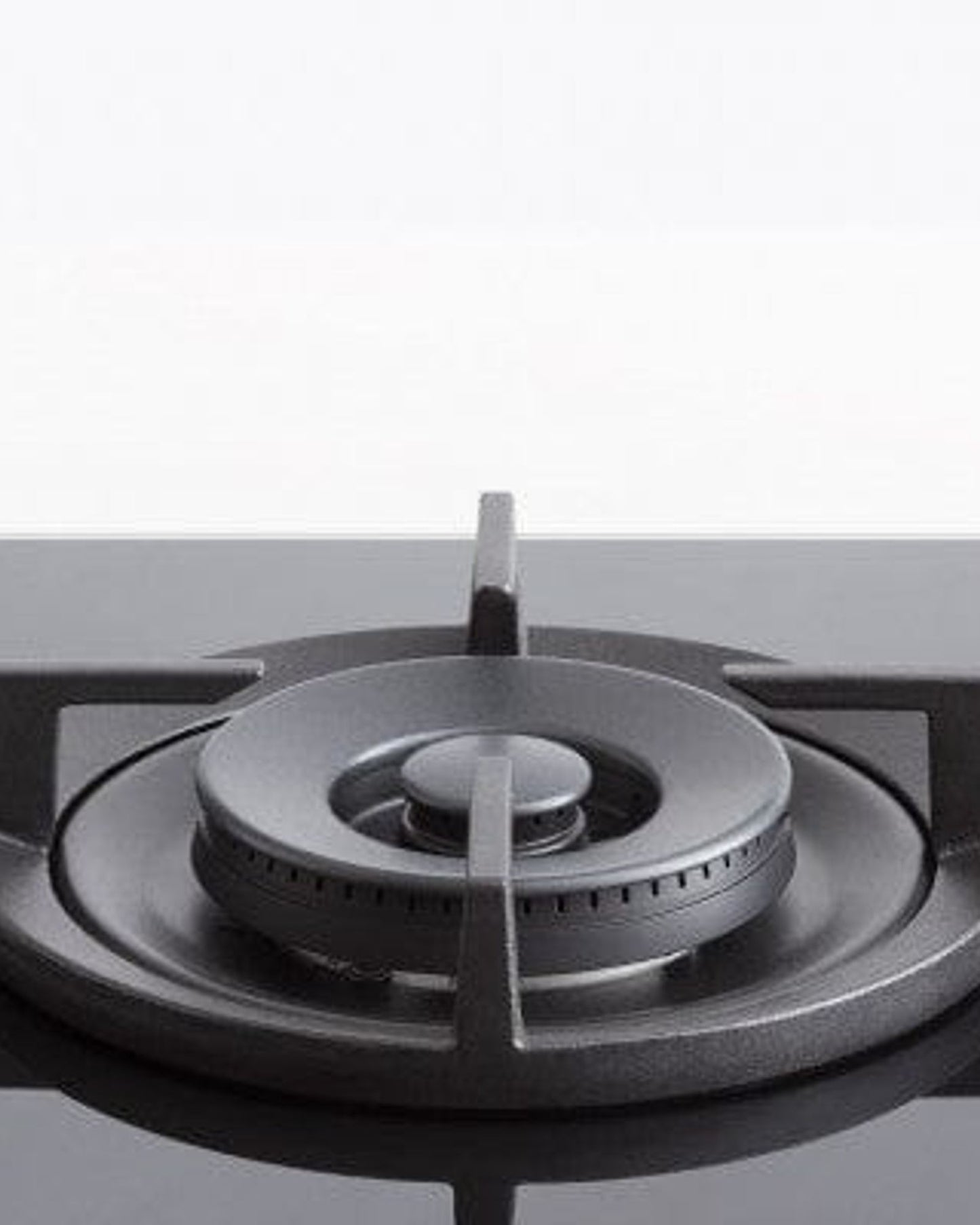 موقد غاز زجاجي من سلسلة Bertazzoni Professional مع مقلاة ووك مركزية 90 سم