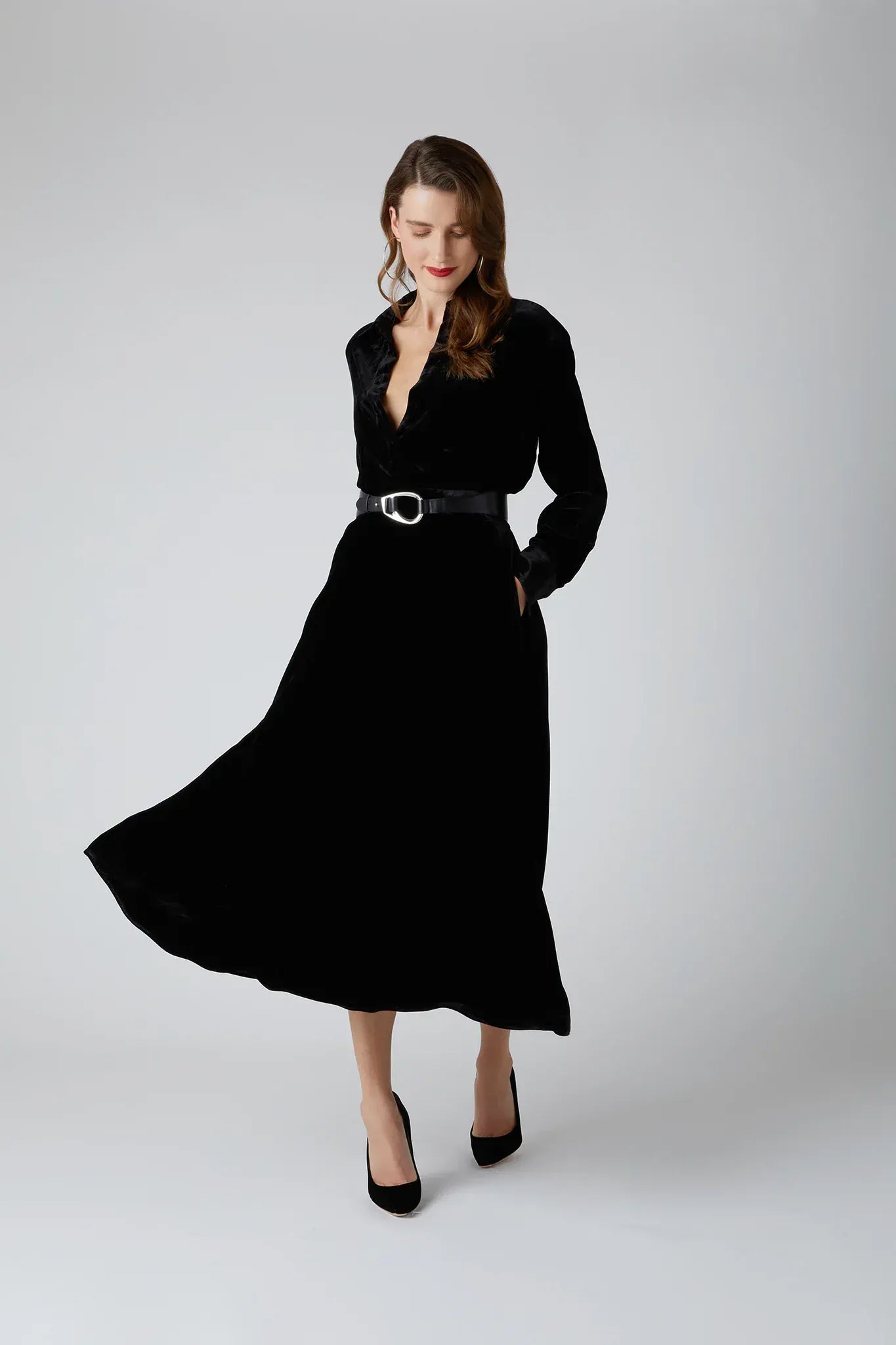 Eve Velvet Full Skirt Shirt Dress in Black