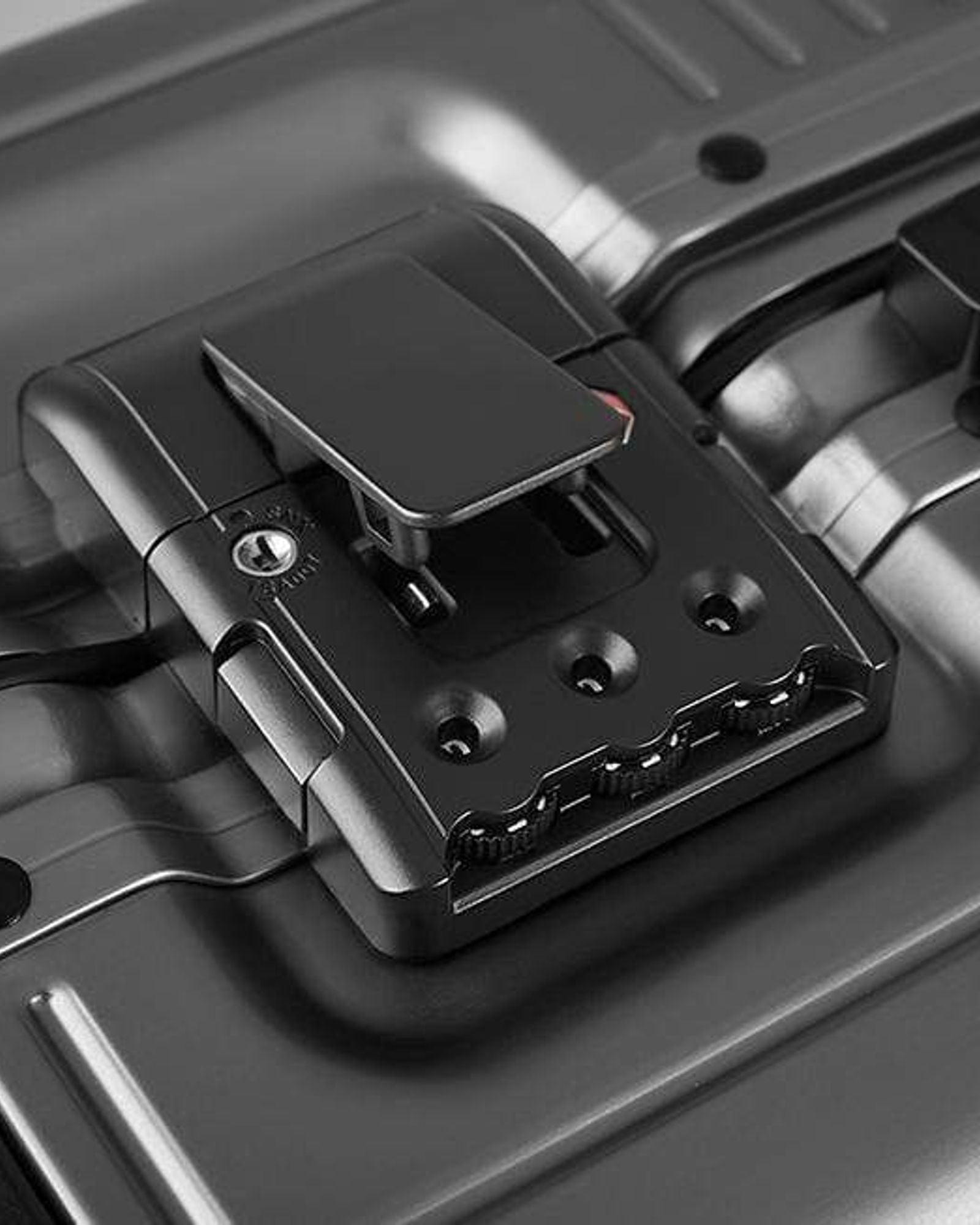 حقيبة أمتعة إيكولاك شوجون كلاسيك مقاس ٢٠ بوصة بأربع عجلات مزدوجة، لون رمادي داكن - CTA148