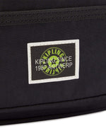 حقيبة كيبلينج سيسكو فالي سوداء صغيرة الحجم بتصميم كروس بودي C2I3615-74M