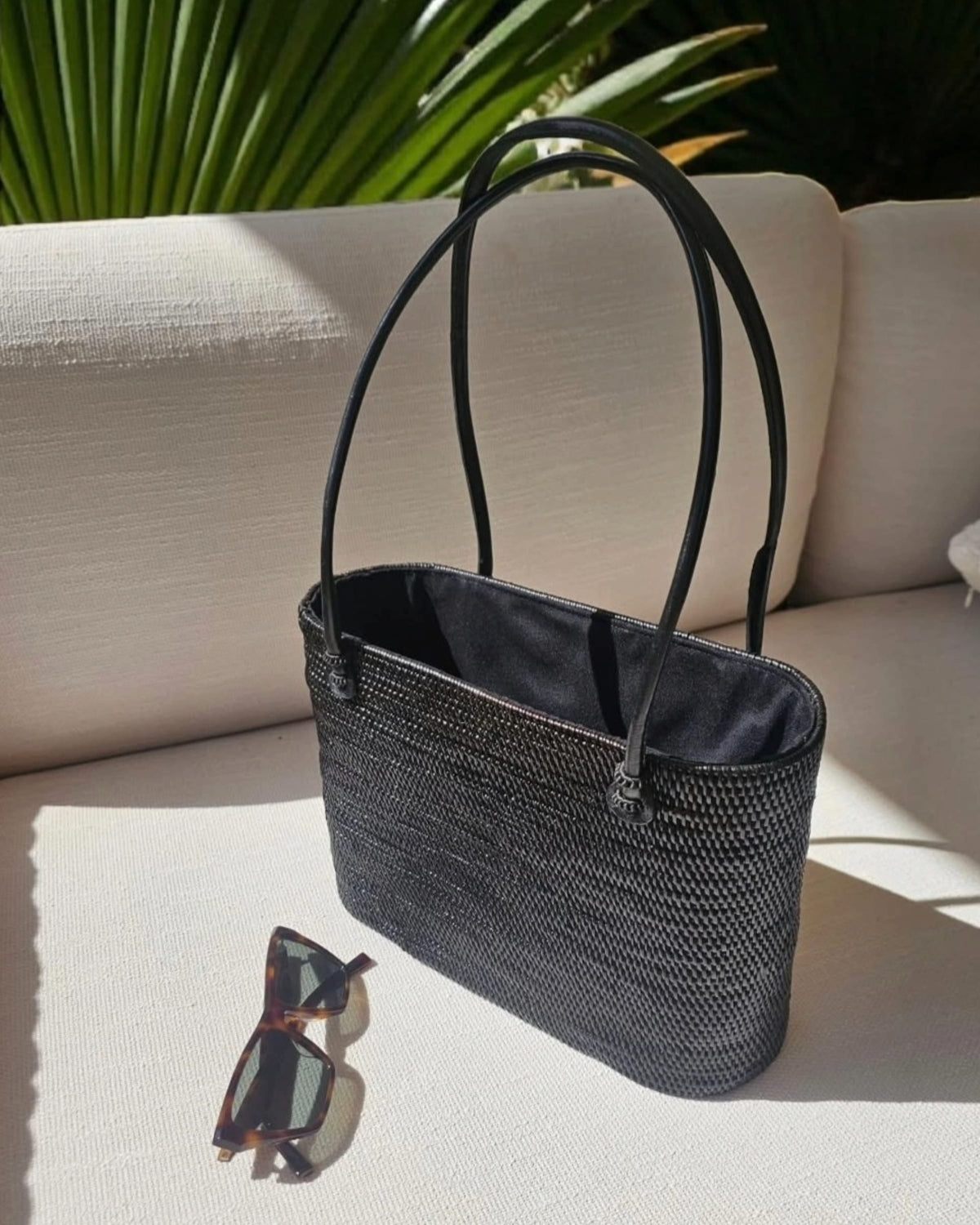 OHSun Lola Rattan Bucket – Chestnut