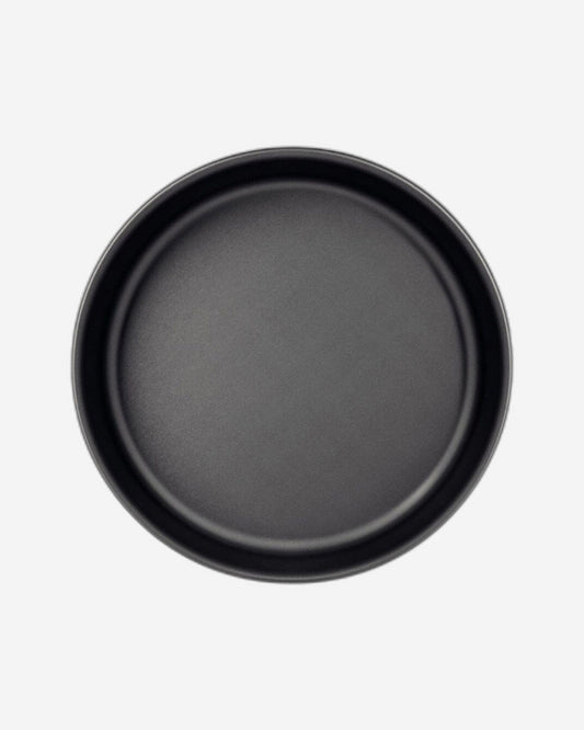صينية خبز دائرية من الألومنيوم من ترامونتينا برازيل، مطلية من الداخل والخارج بطبقة ستارفلون ماكس غير لاصقة، لون جرافيت، 24 سم، 2.1 لتر