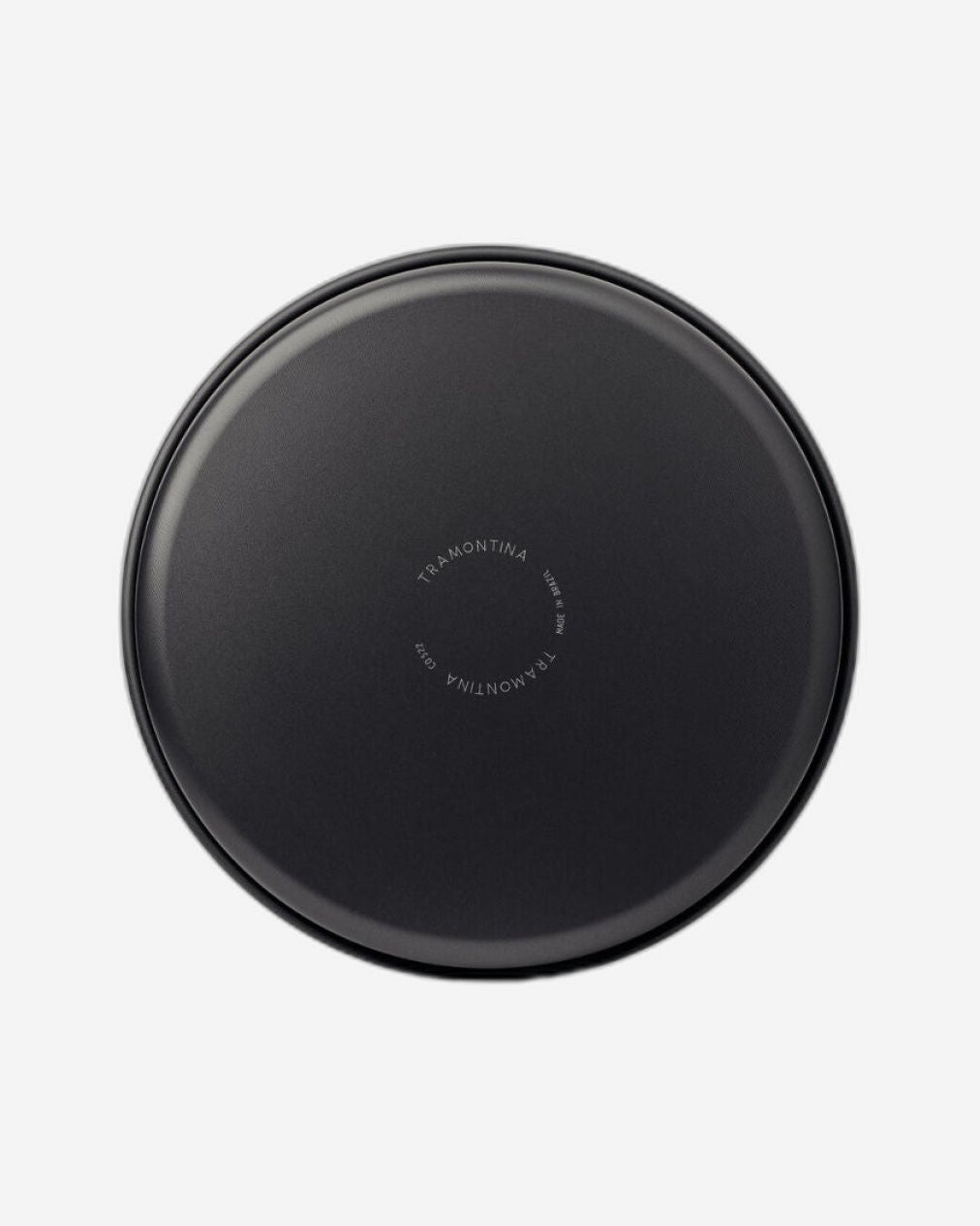 صينية خبز دائرية من الألومنيوم من ترامونتينا برازيل، مطلية من الداخل والخارج بطبقة ستارفلون ماكس غير لاصقة، لون جرافيت، 24 سم، 2.1 لتر