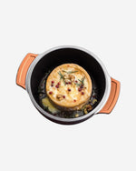 طاجن ترامونتينا برازيل ليون 24 سم 3.7 لتر من الألومنيوم الأسود المطروق مع طلاء داخلي عالي الأداء غير لاصق خالٍ من مادة PFOA من ستارفلون