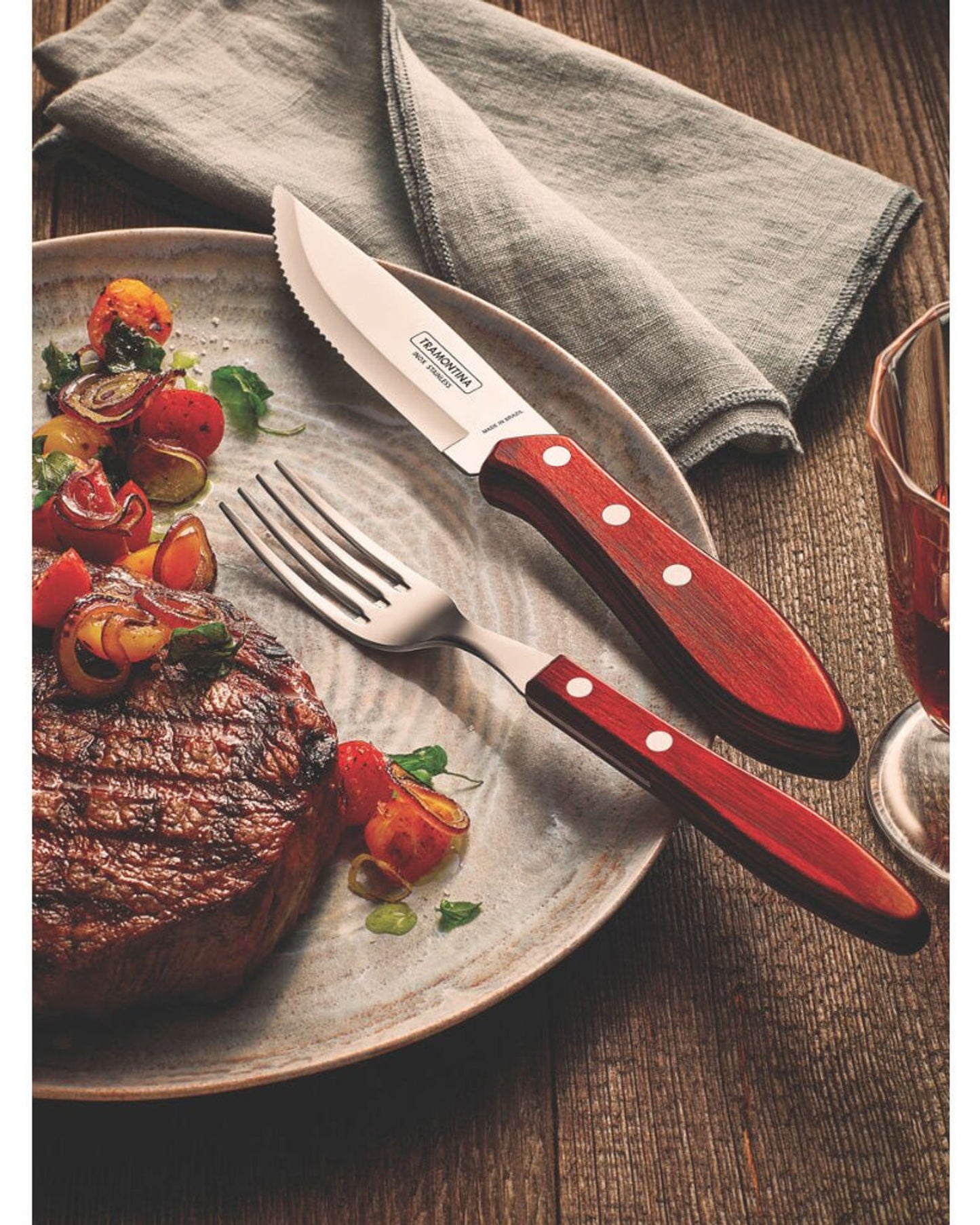 شوكة ترامونتينا تشوراسكو جامبو ذات أسنان من الفولاذ المقاوم للصدأ ومقبض من خشب البولي وود الأحمر المعالج