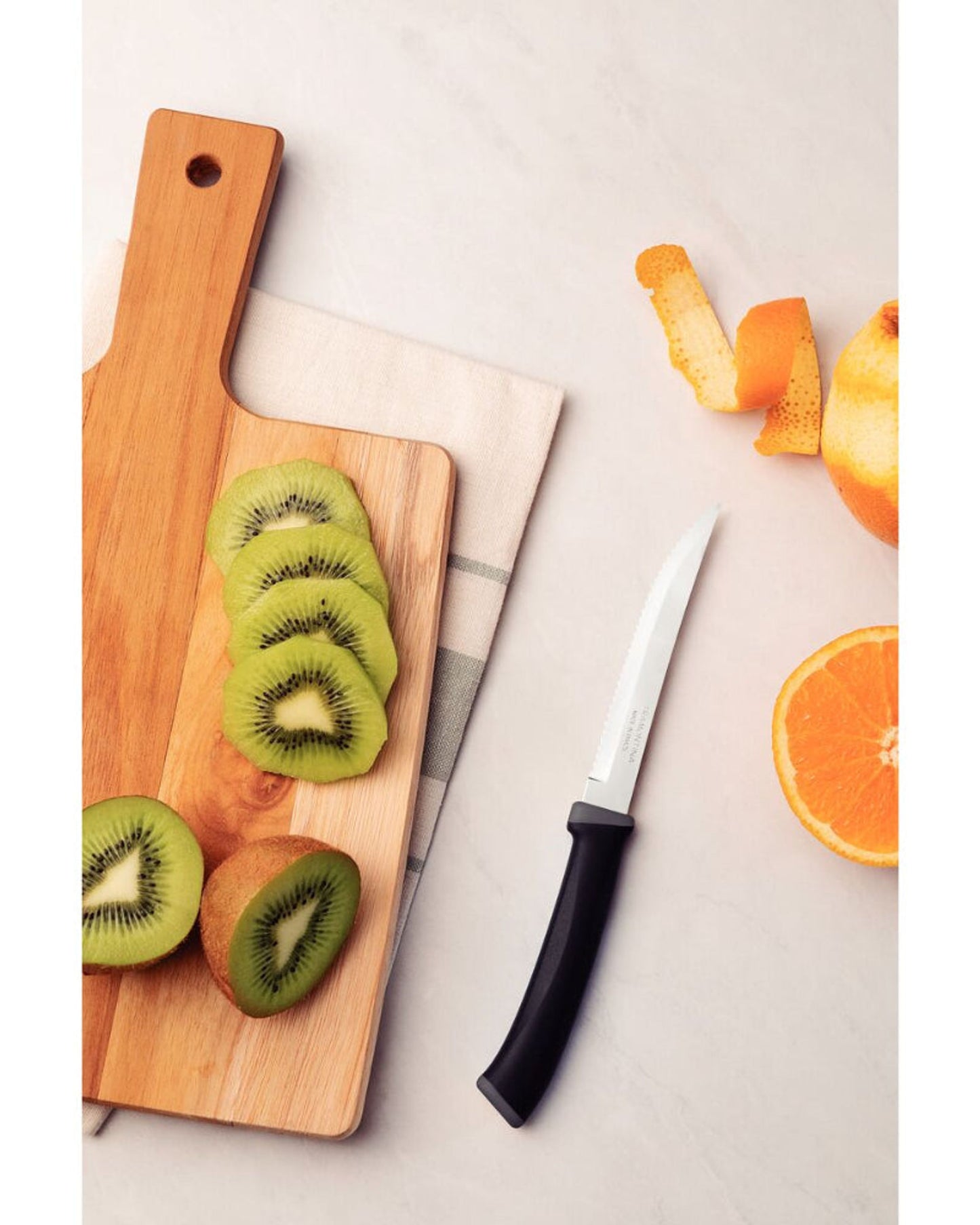 طقم سكاكين شرائح اللحم ترامونتينا فيليس مكون من قطعتين بشفرات من الفولاذ المقاوم للصدأ ومقابض من البولي بروبيلين الأسود