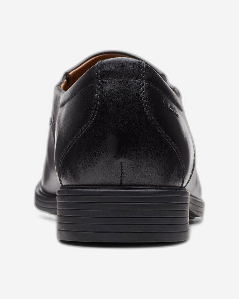 حذاء كلاركس ويدون ستيب (مقاس قياسي)