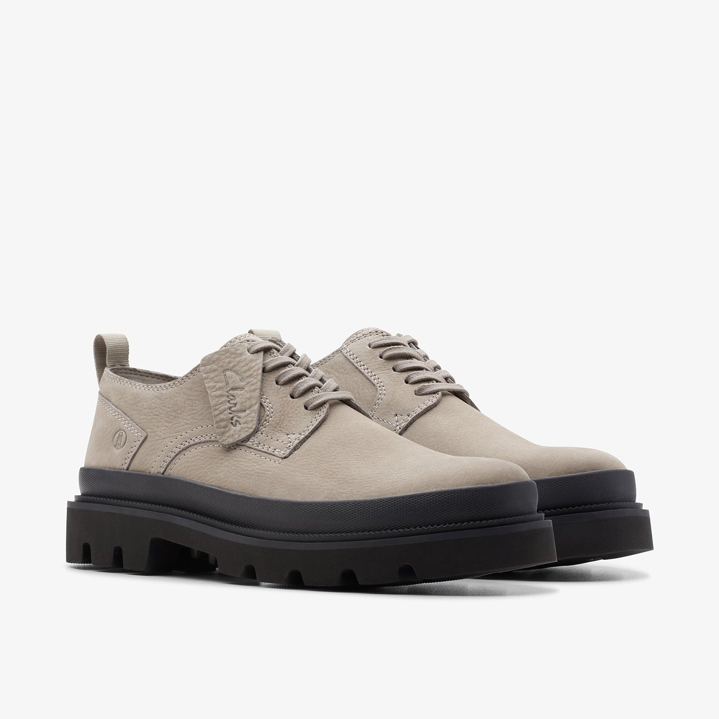 Clarks رجالي بادل رباط (مقاس عادي)