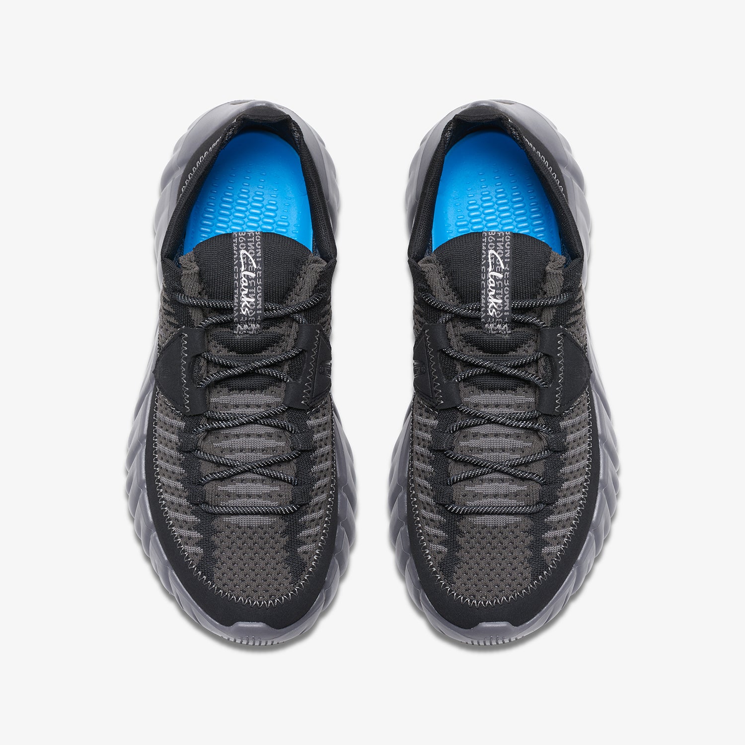 حذاء كلاركس نيتشر 360 (مقاس قياسي)