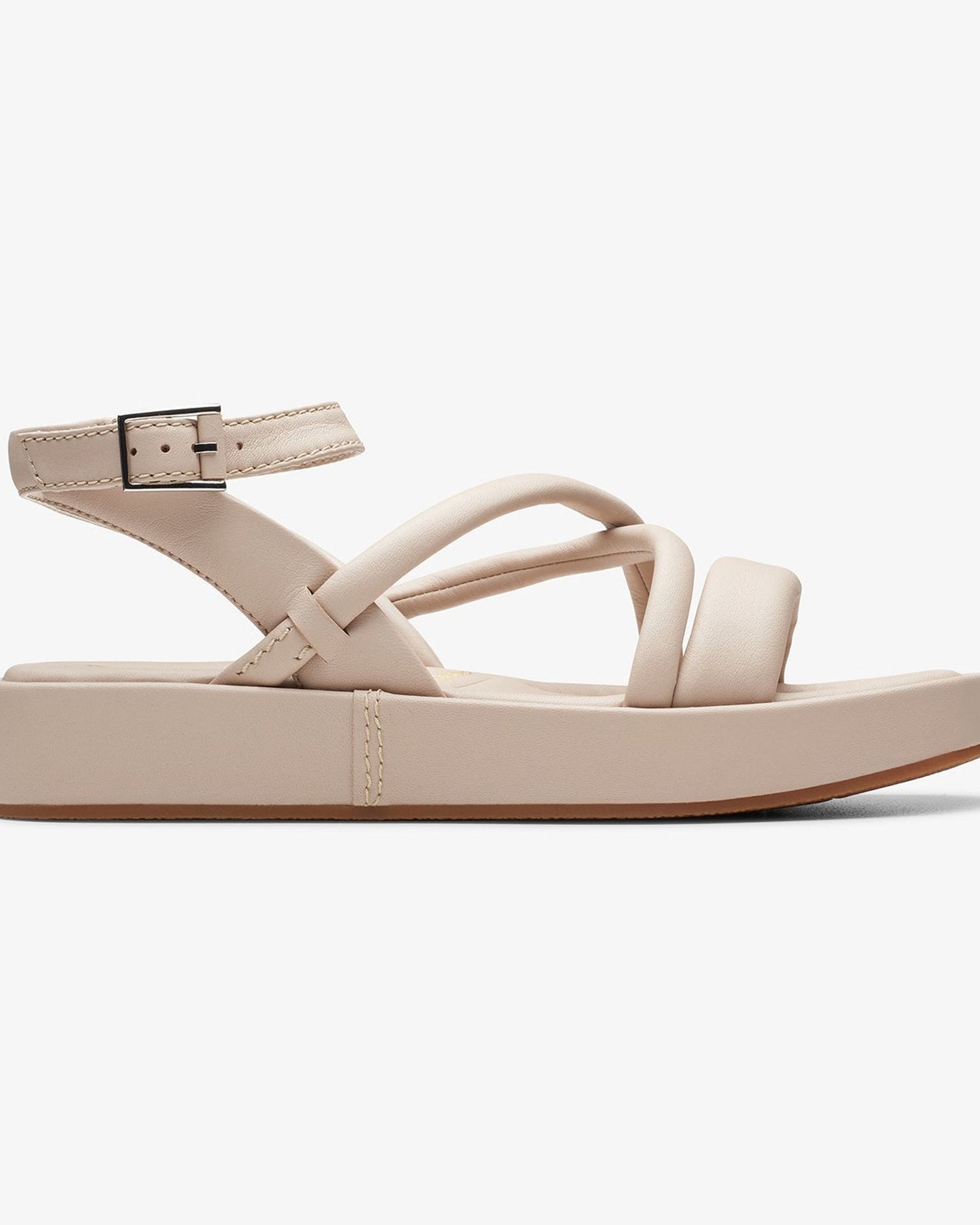 حذاء كلاركس النسائي ألدا كروس (مقاس قياسي)