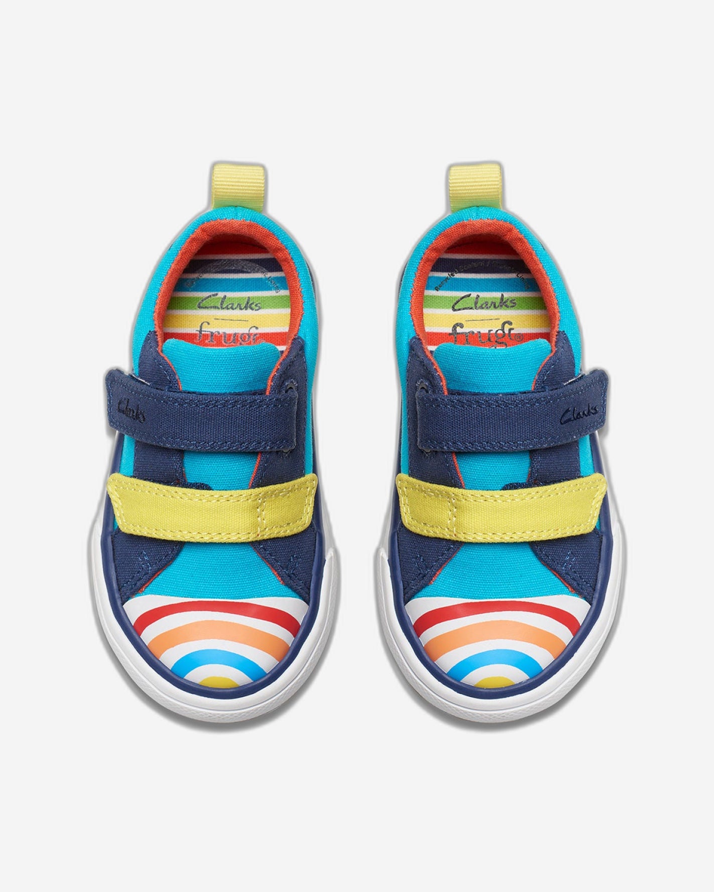 الأولاد - طفل صغير في محيط فوكسينج