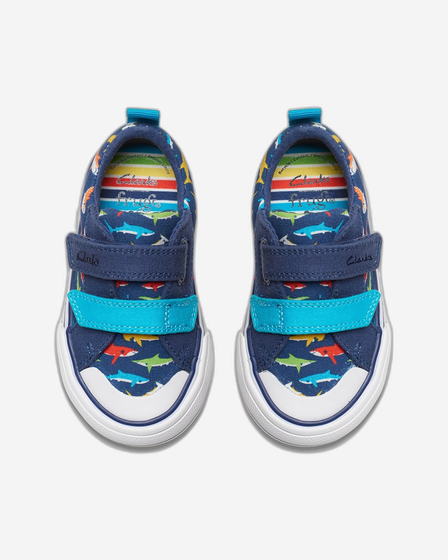 الأولاد - طفل صغير في محيط فوكسينج