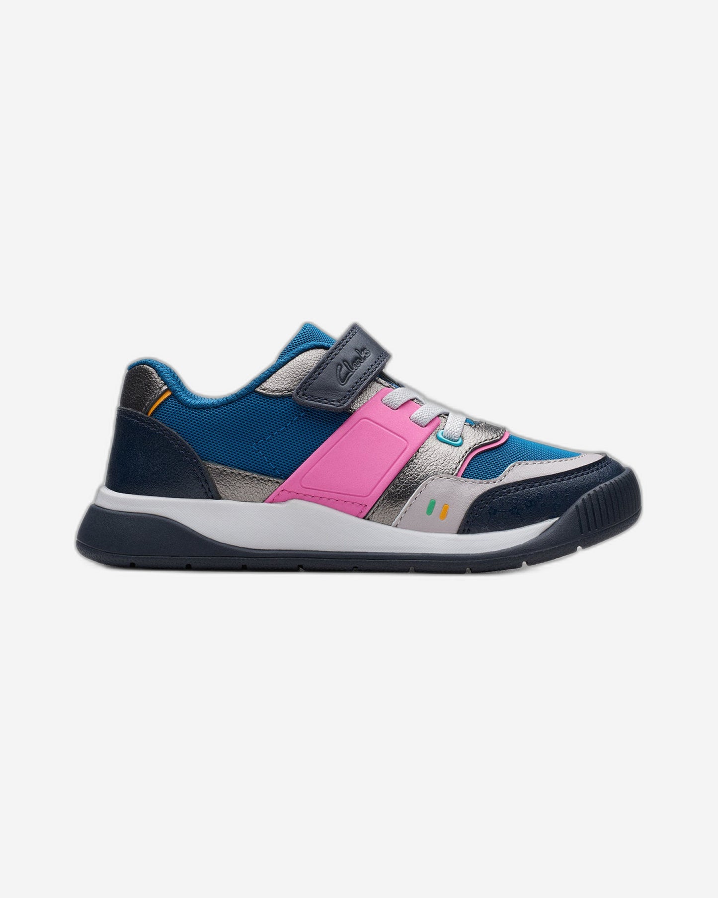 حذاء كلاركس لون فليكس للأطفال (مقاس قياسي)