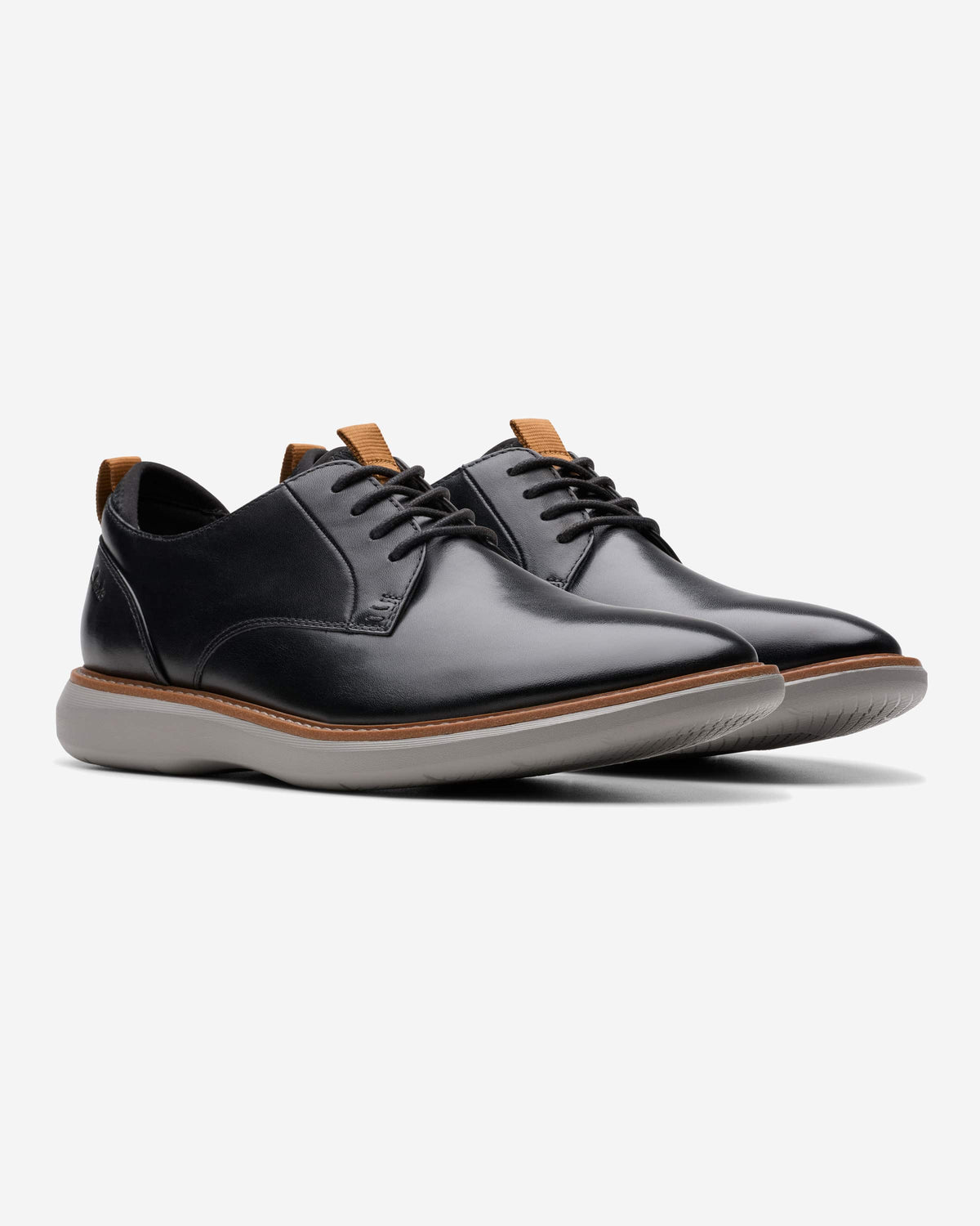 Clarks Brantin Plain (Wide Fit)