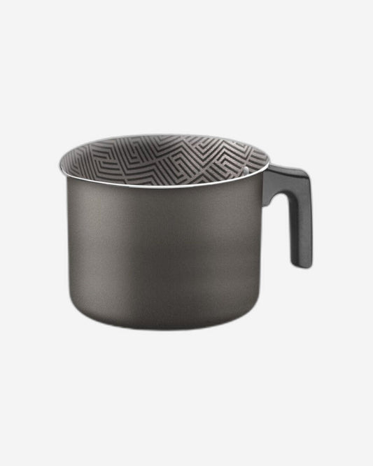 غلاية حليب من الألومنيوم من ترامونتينا باريس، مطلية من الداخل والخارج بطبقة مانعة للالتصاق من الرصاص من نوع ستارفلون ماكس، 14 سم، 1.9 لتر