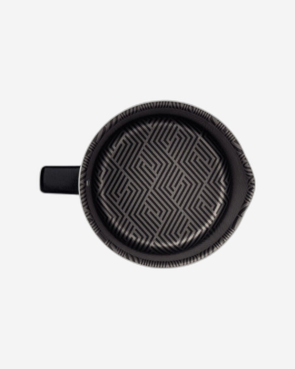 غلاية حليب من الألومنيوم من ترامونتينا باريس مع طلاء ستارفلون ماكس الرصاص الداخلي والخارجي غير اللاصق، 16 سم 2.7 لتر