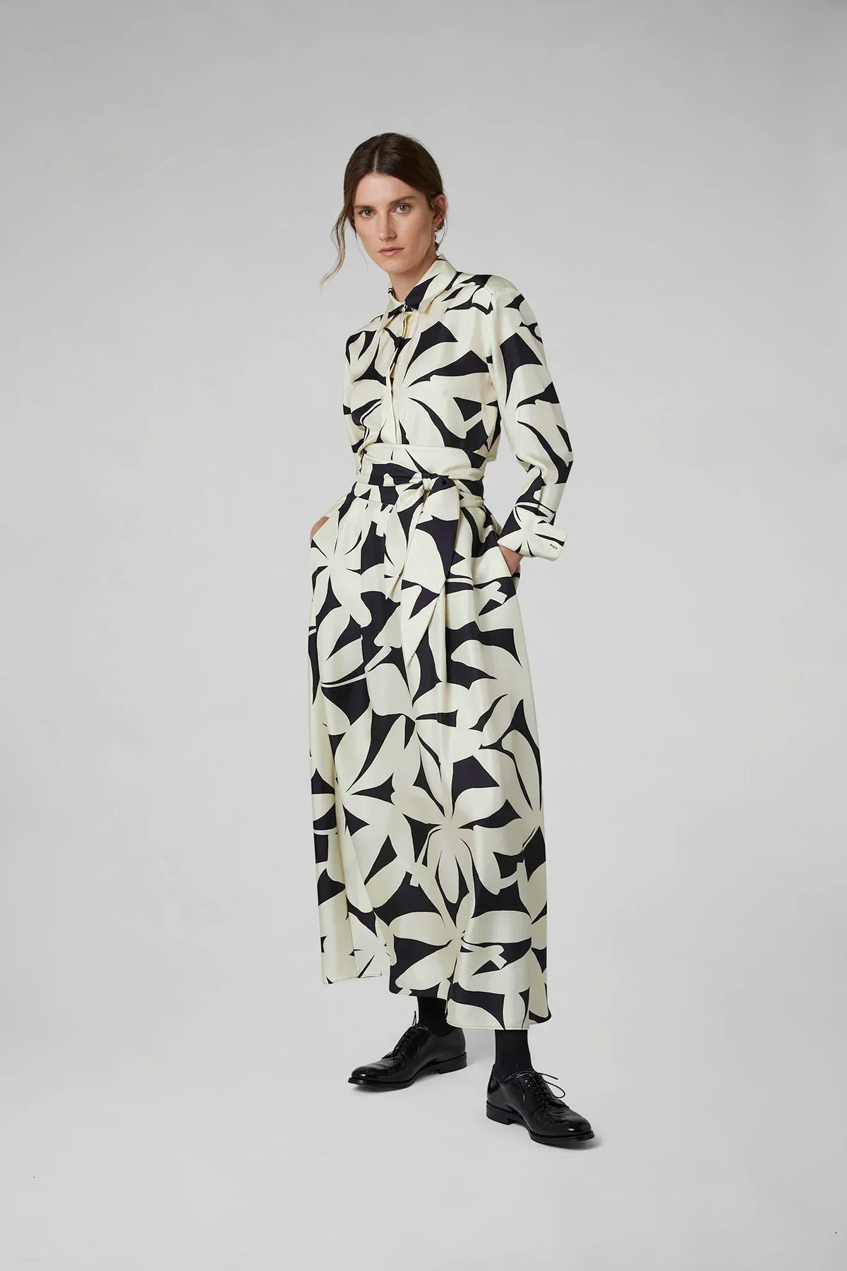 Gail Silk Twill Printed Maxi Skirt in Black