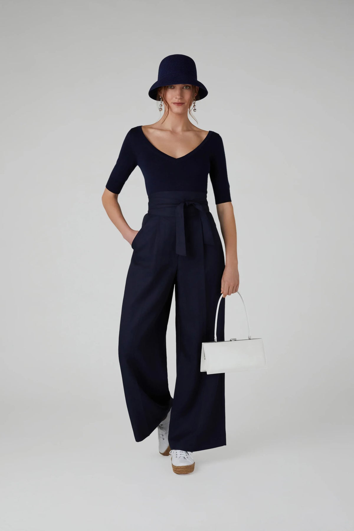 Hannah Wide Leg Linen Blend Trouser in Navy
