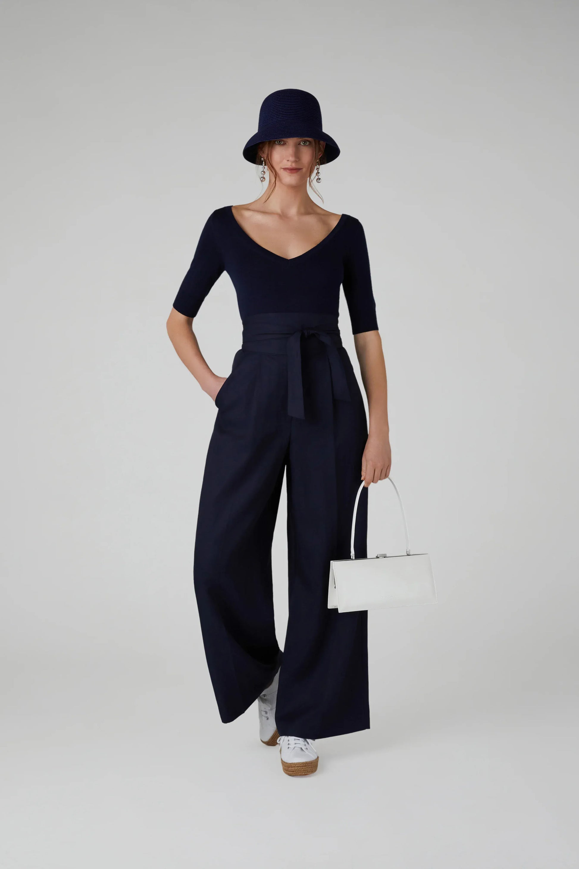 Hannah Wide Leg Linen Blend Trouser in Navy