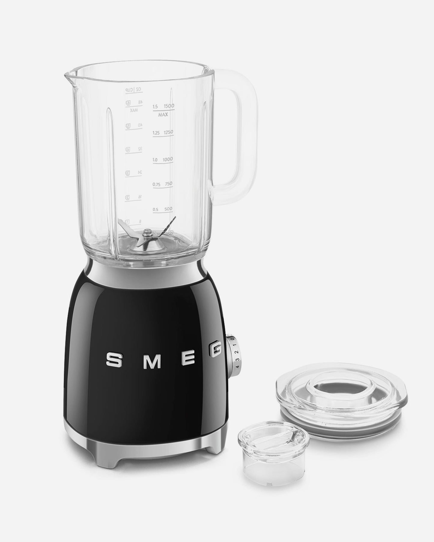 خلاط SMEG بتصميم قديم مع 4 إعدادات سرعة - أسود
