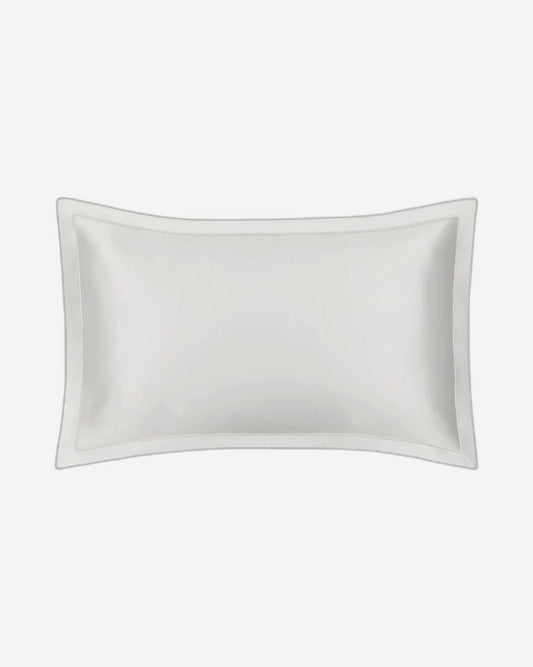 غطاء وسادة أكسفورد رمادي محاري "حرير التوت" من مايفيرسيلك مع حواف