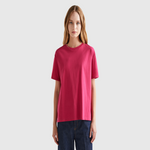 تي شيرت بأكمام قصيرة مصنوع من القطن بنسبة 100%