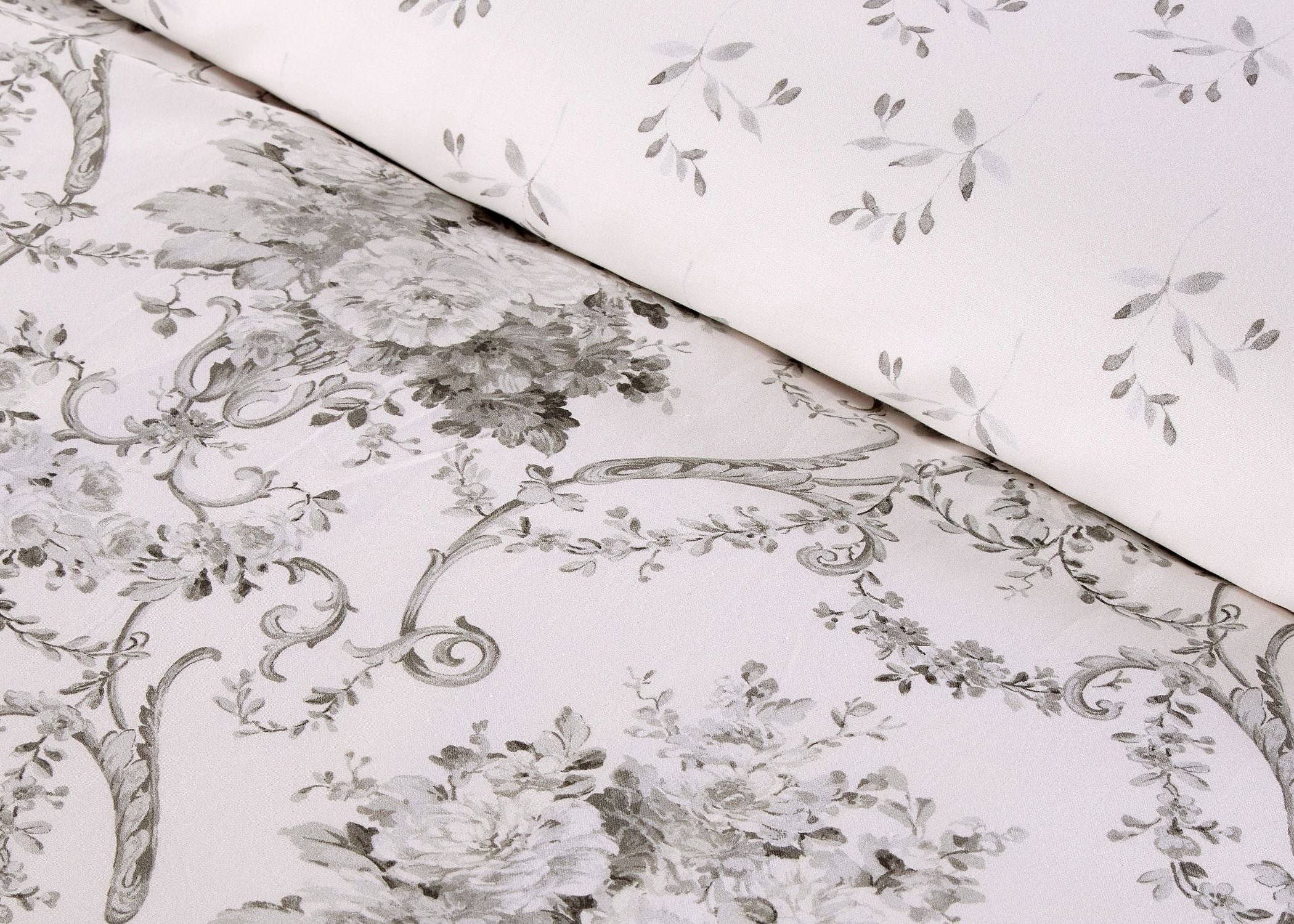 طقم أغطية سرير كريستي "باريس"