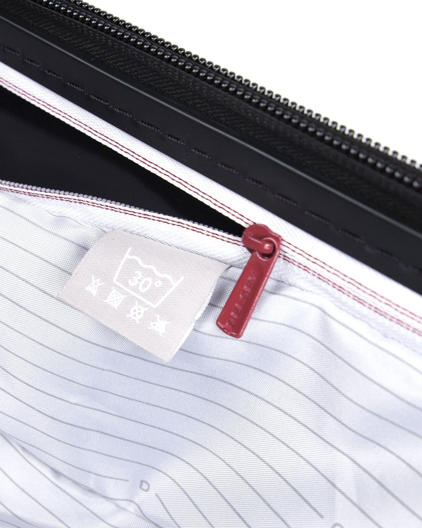 أمتعة Delsey Paris Segur 2.0 غير قابلة للتوسيع