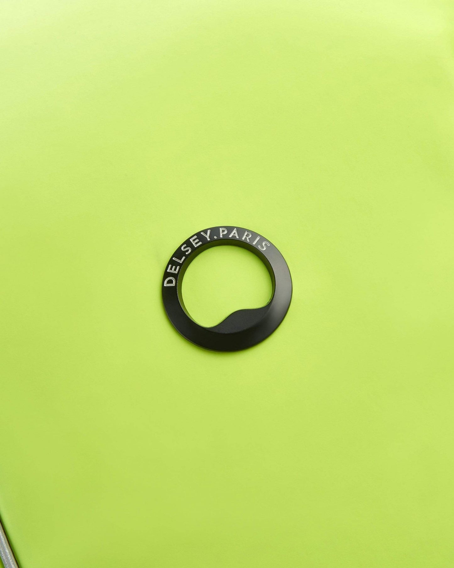 ديلسي باريس سيكورين